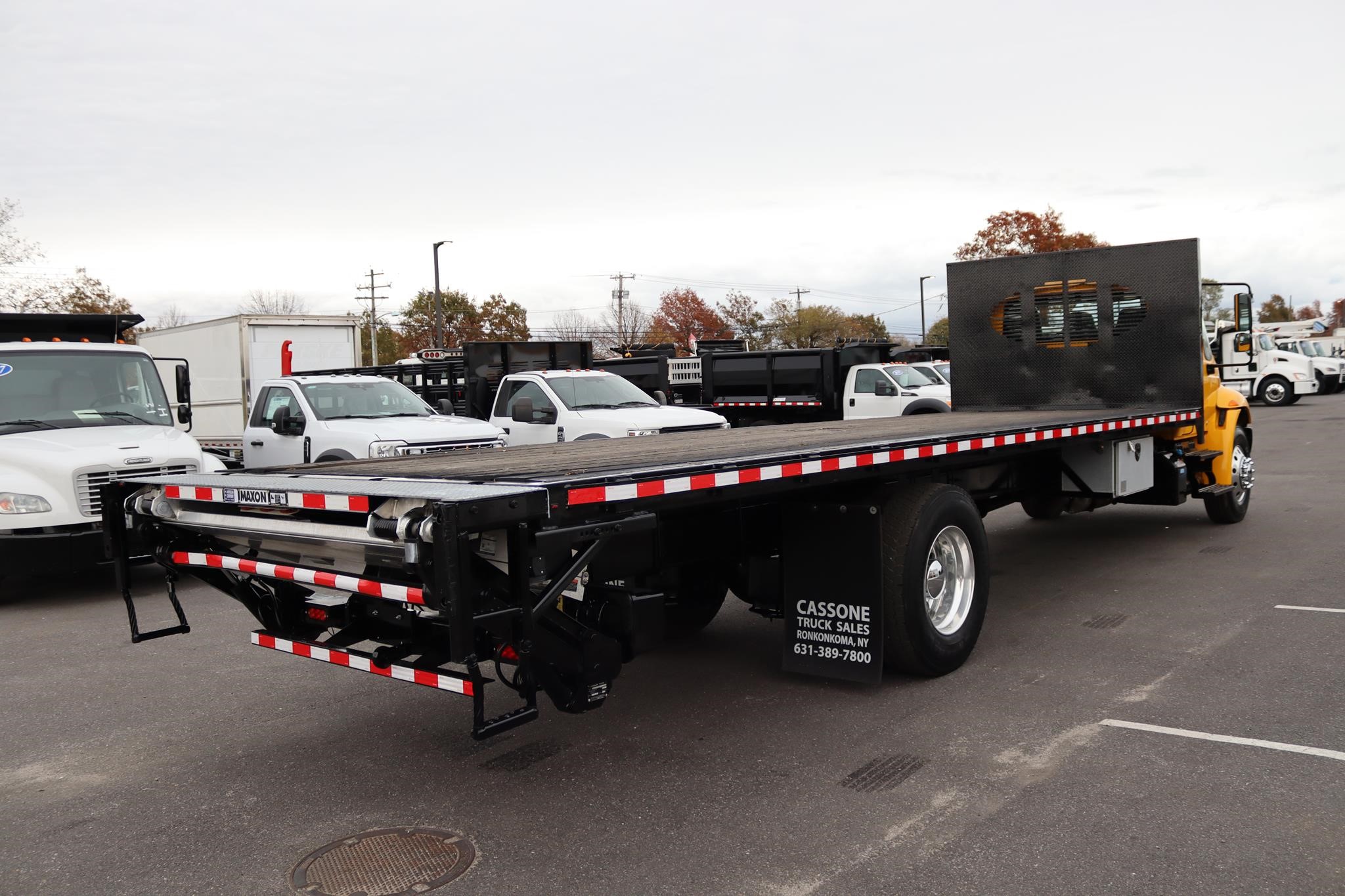 2019 INTERNATIONAL DURASTAR 4300 - image 4 of 6