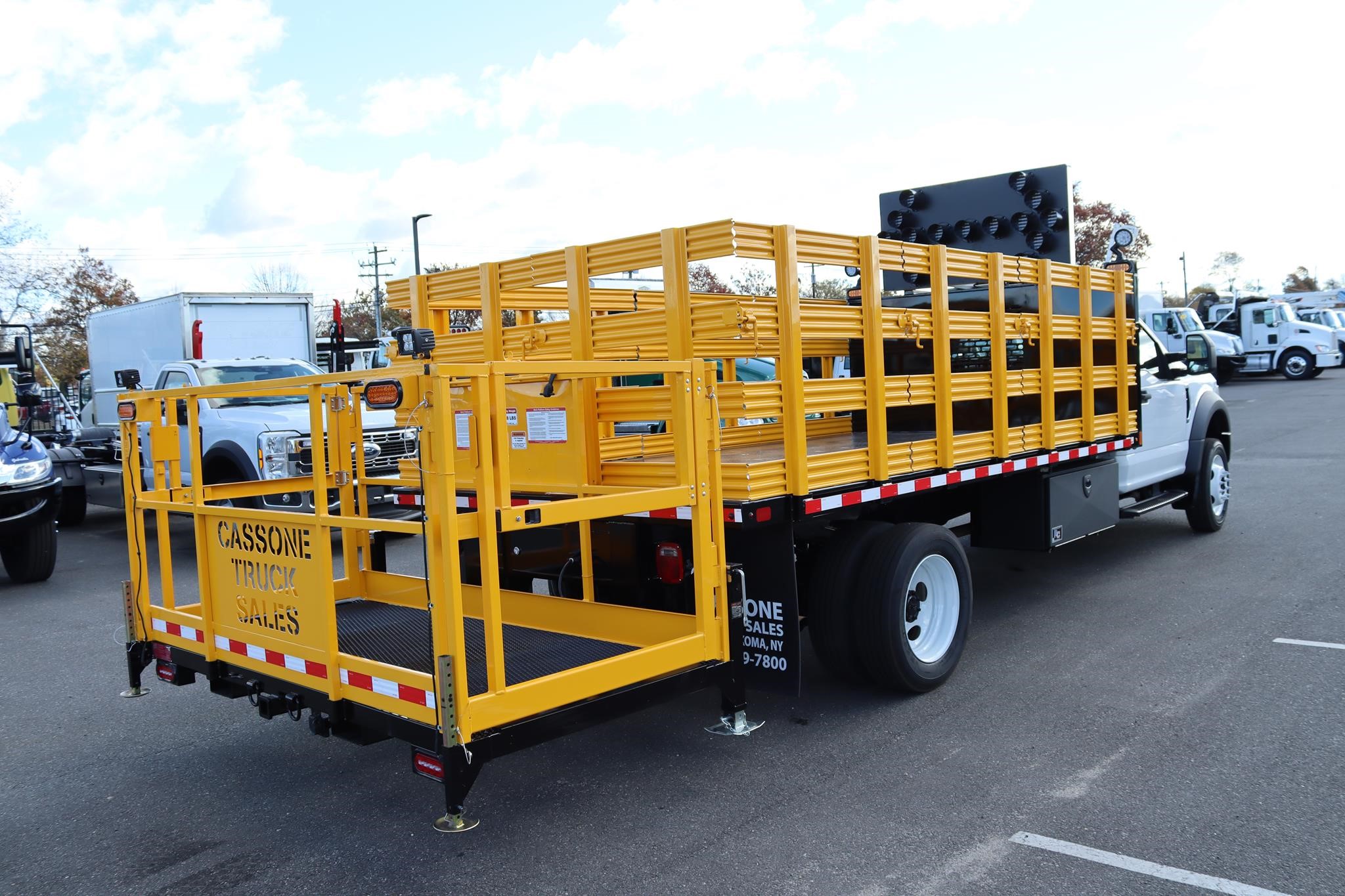 2020 FORD F450 XL - image 4 of 6