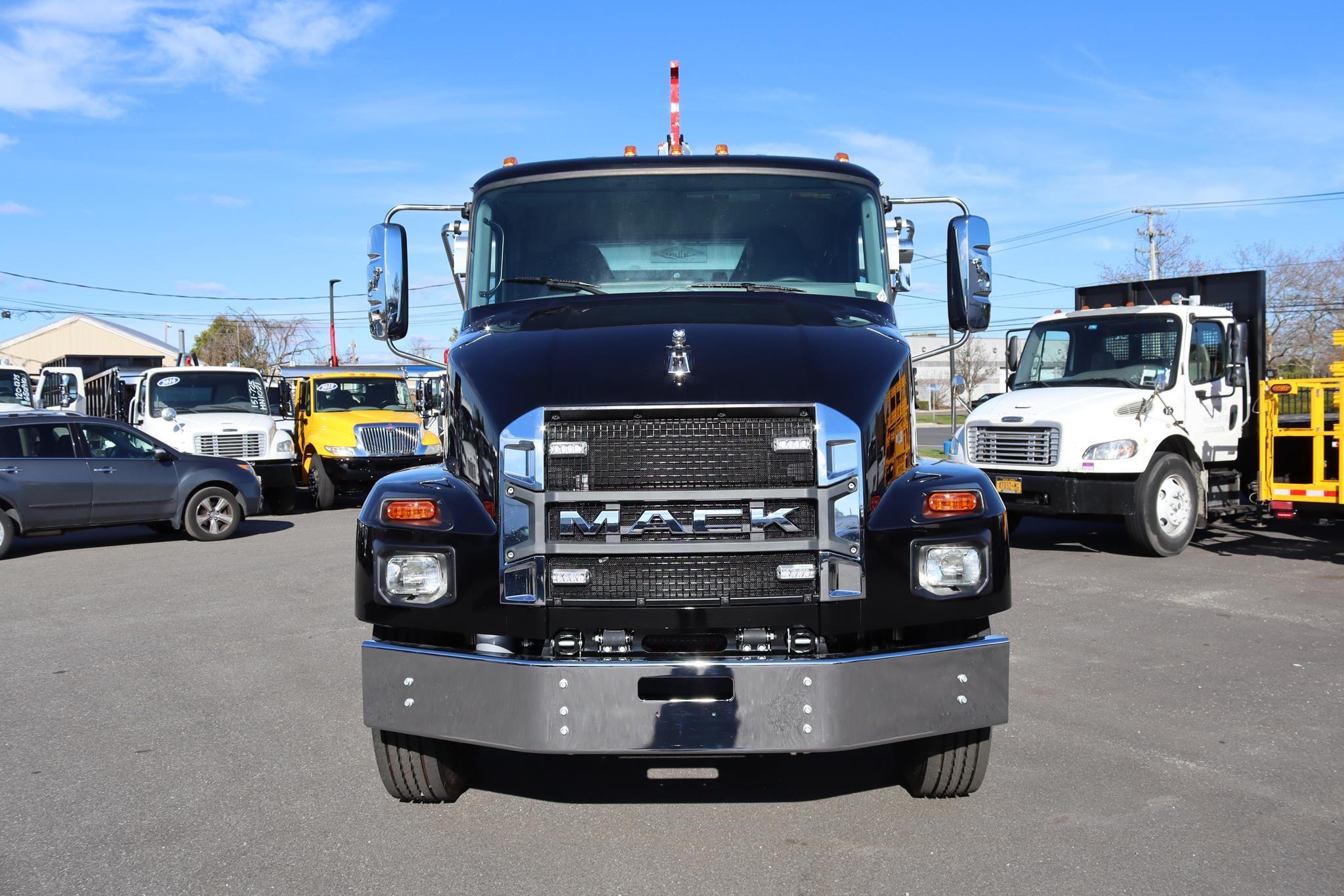 2026 MACK MD7 - image 6 of 6