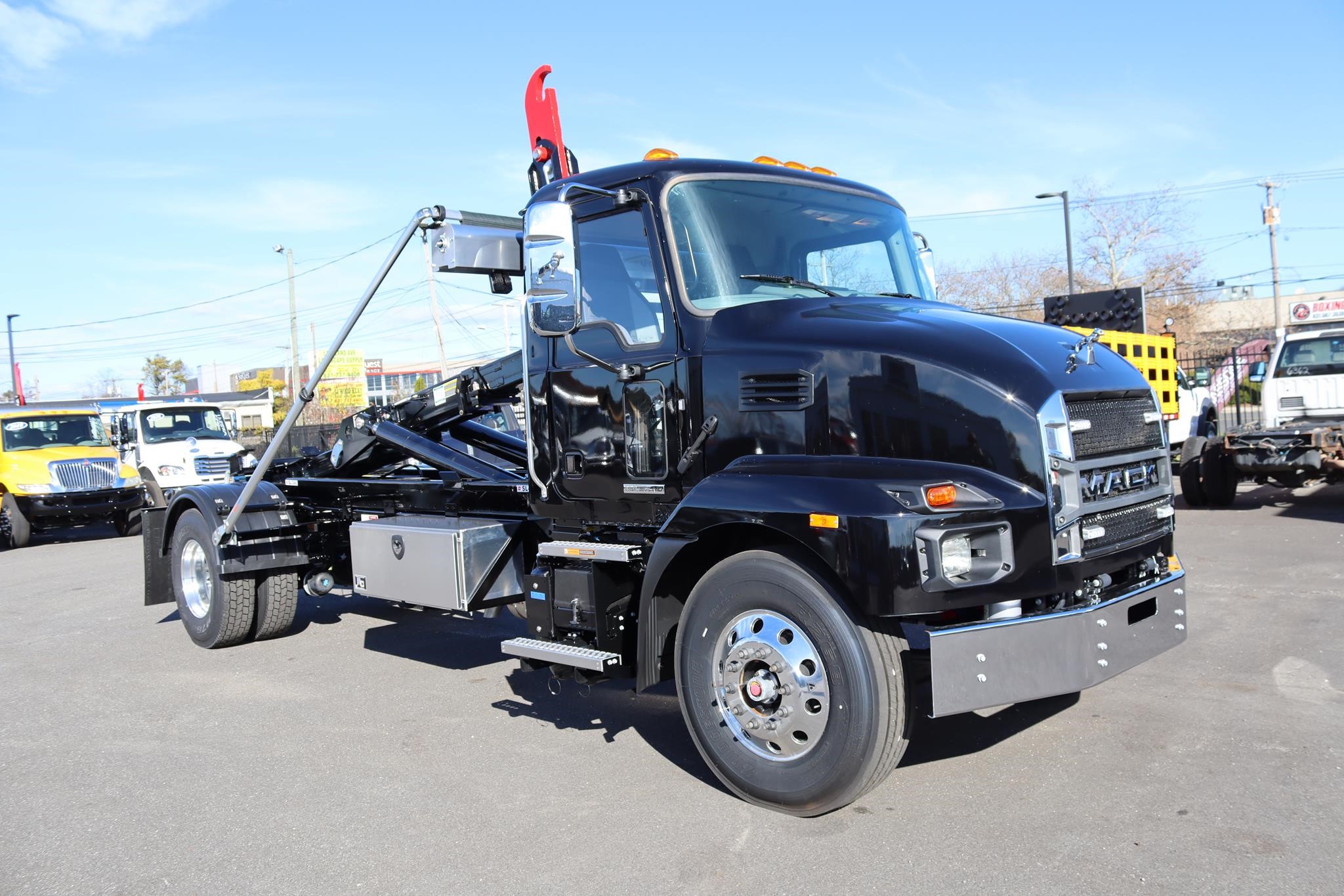 2026 MACK MD7 - image 5 of 6