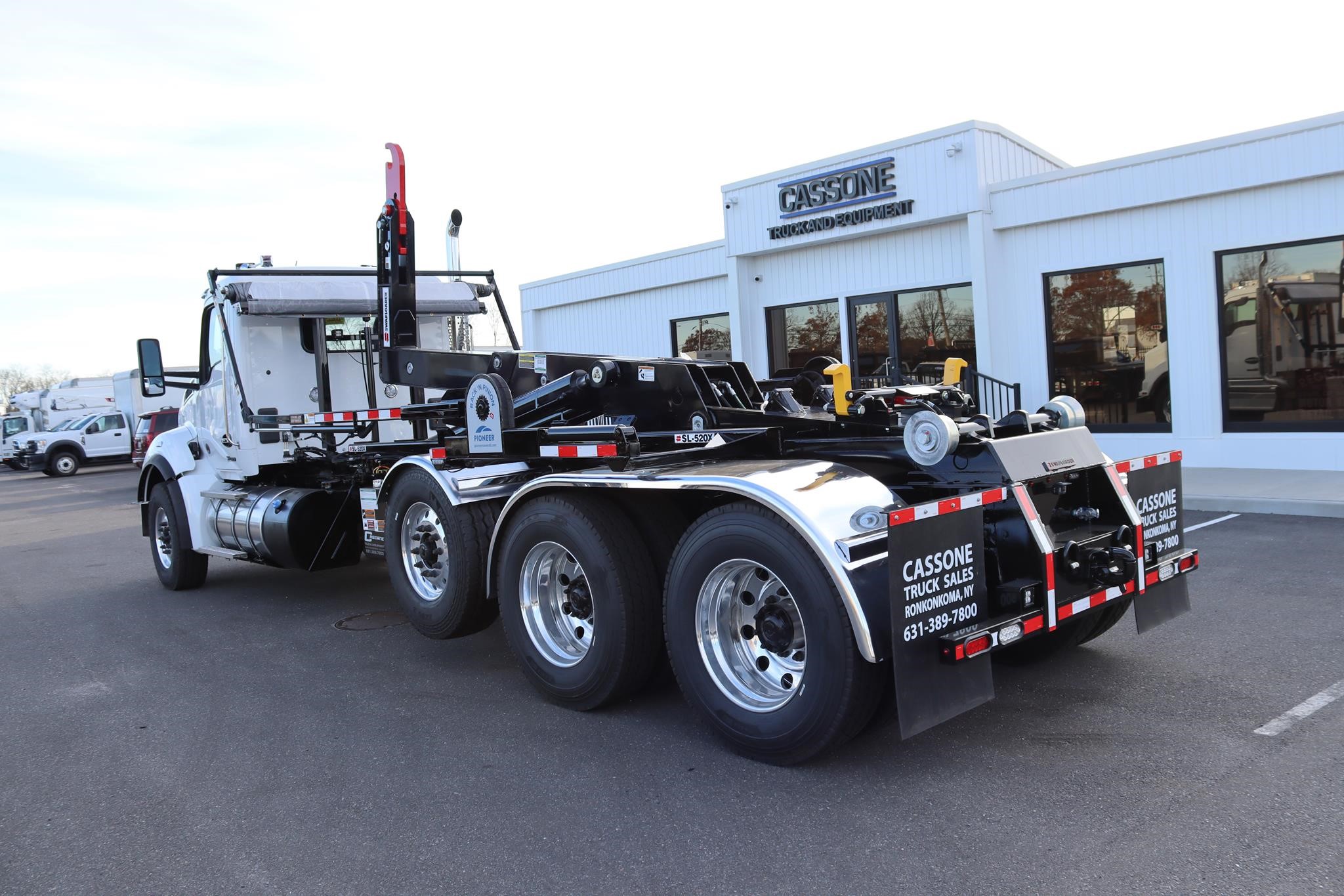 2026 KENWORTH T880 - image 2 of 6