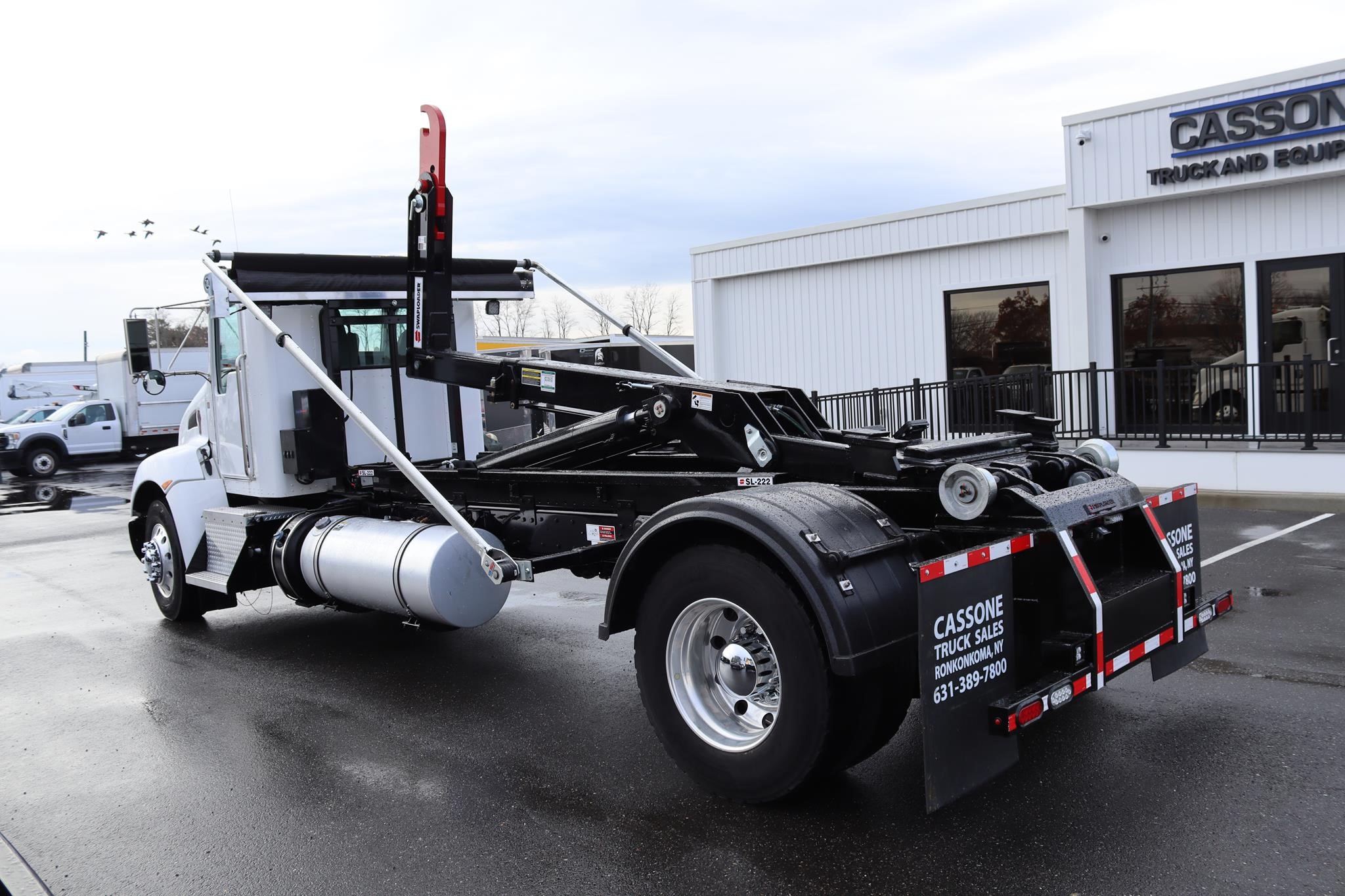 2019 KENWORTH T370 - image 2 of 6