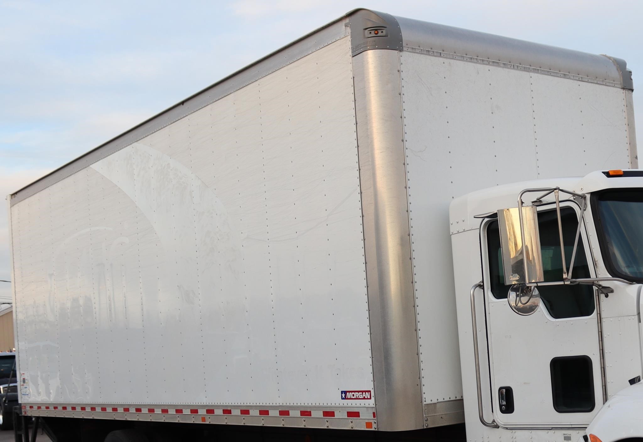 2021 MORGAN 26 FT 2021 MORGAN 26 FT - image 4 of 6