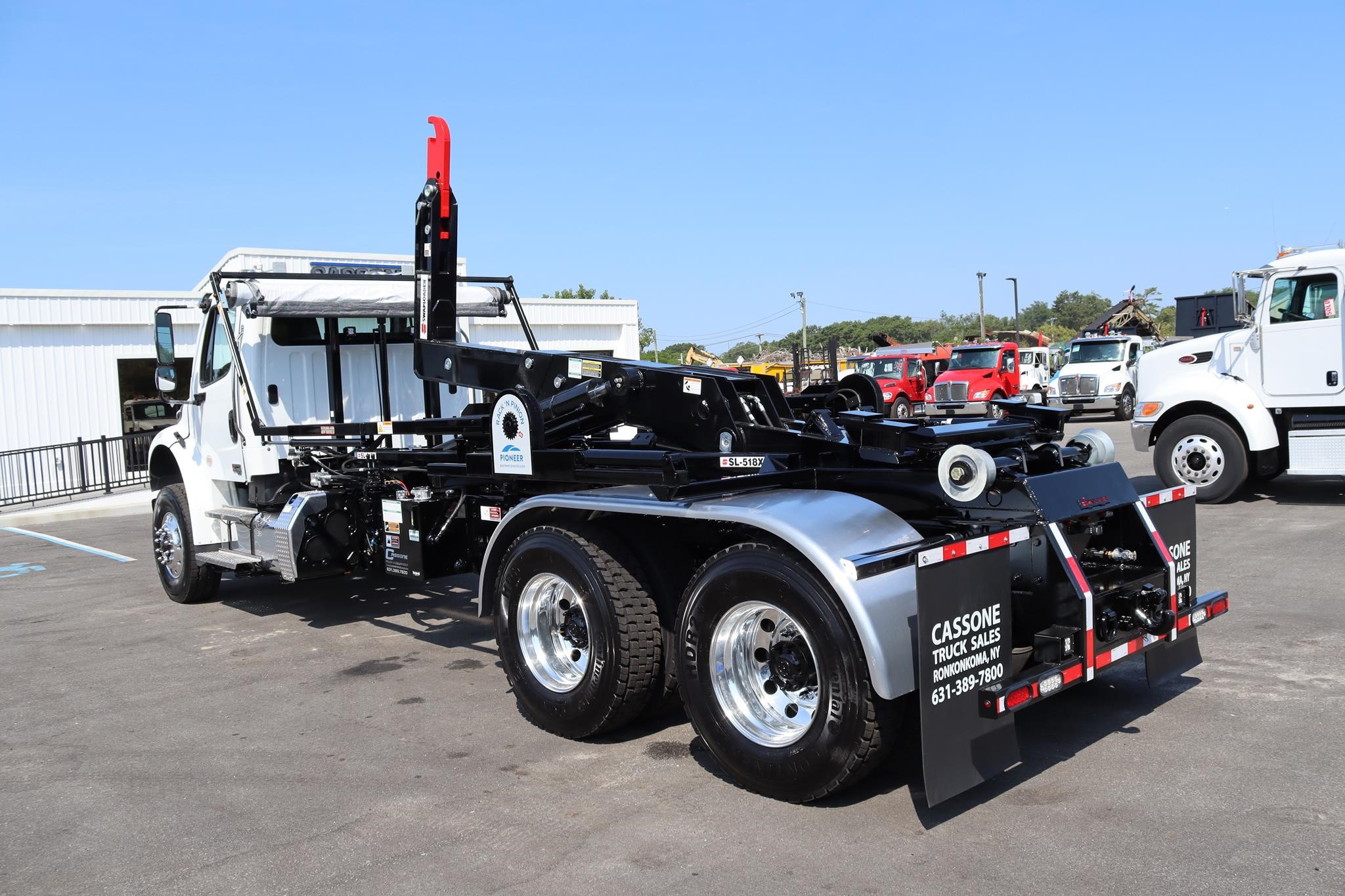 2026 FREIGHTLINER BUSINESS CLASS M2 106 PLUS - image 2 of 6