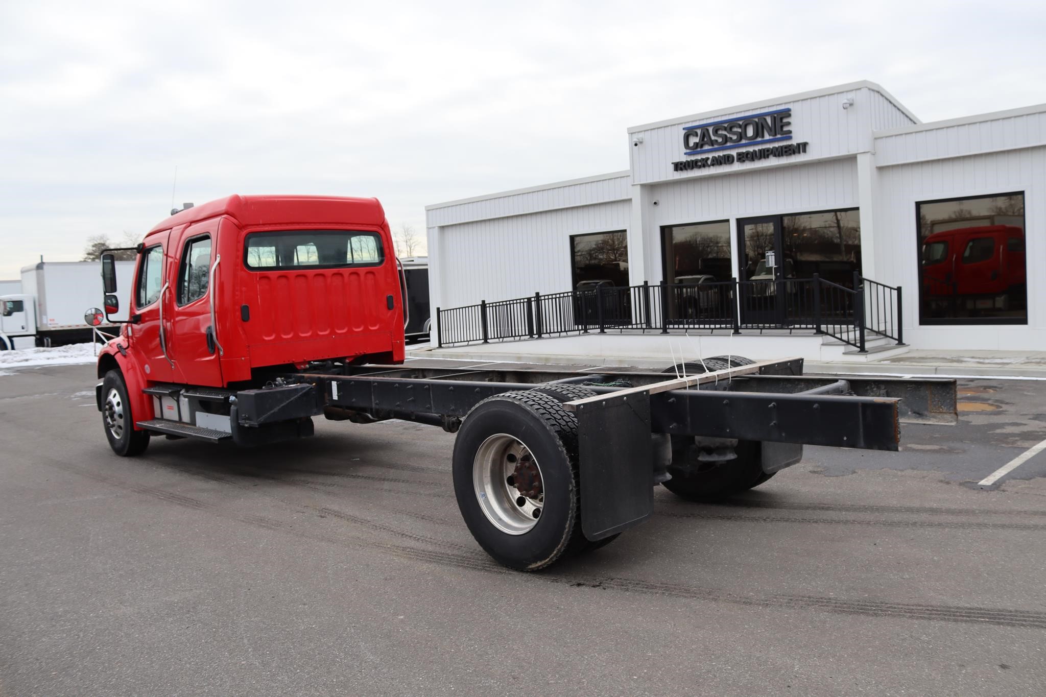 2017 FREIGHTLINER BUSINESS CLASS M2 106 2017 FREIGHTLINER BUSINESS CLASS M2 106 - image 2 of 6