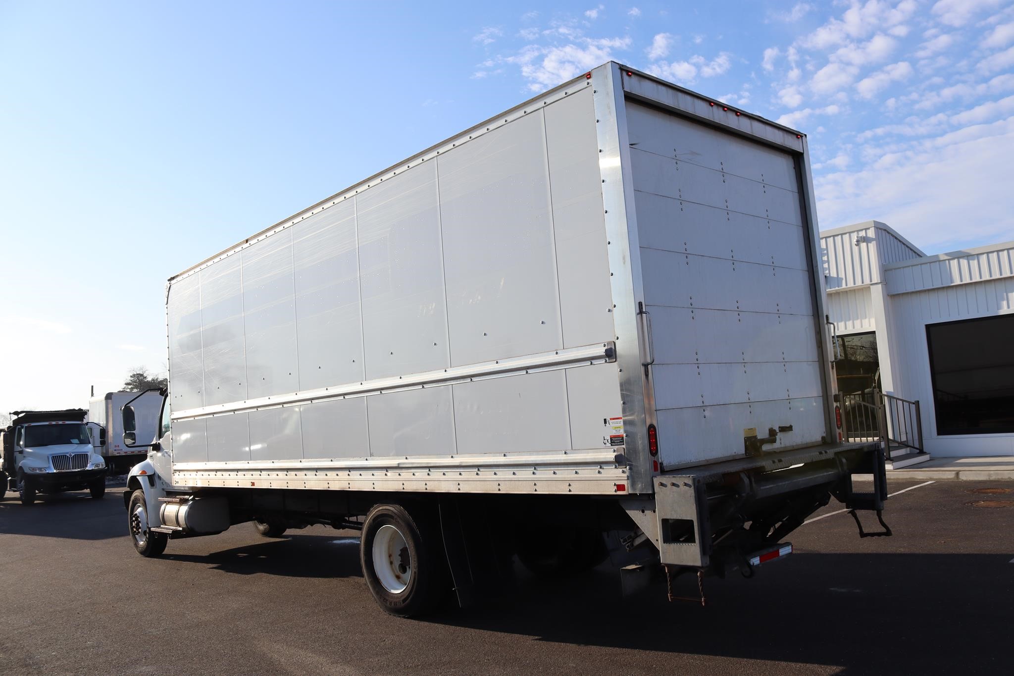 2021 INTERNATIONAL MV - image 2 of 6