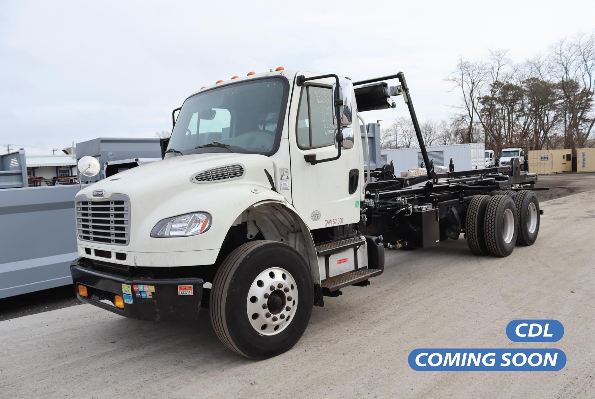 2018 FREIGHTLINER BUSINESS CLASS M2 106 - image 1 of 6