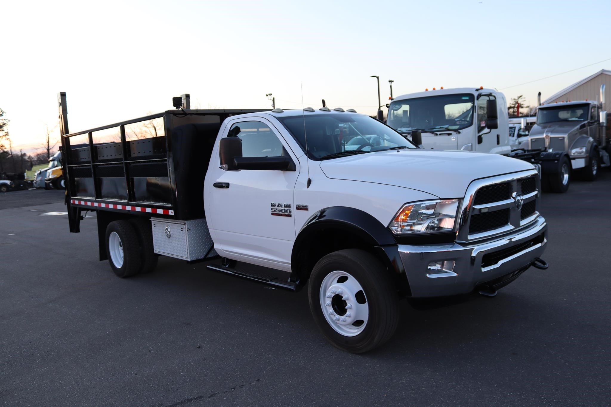 2017 RAM 5500 HD - image 5 of 6