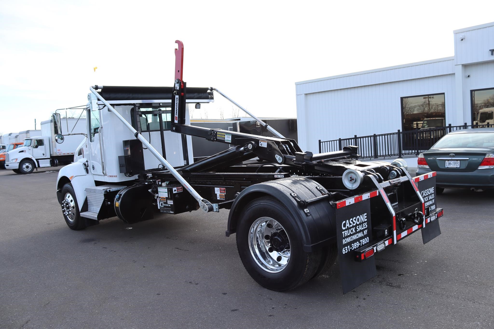 2021 KENWORTH T270 - image 2 of 6