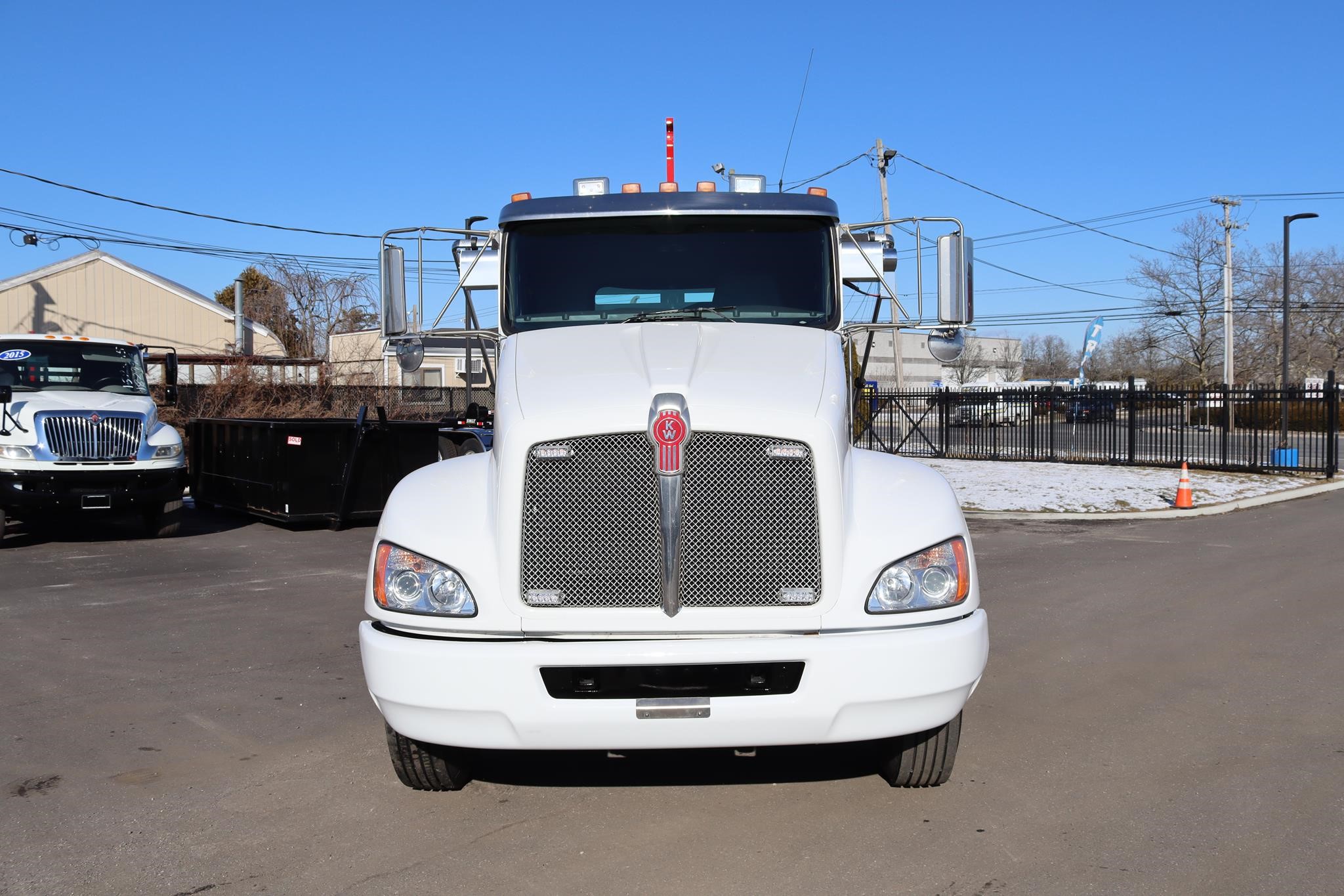2022 KENWORTH T270 - image 6 of 6