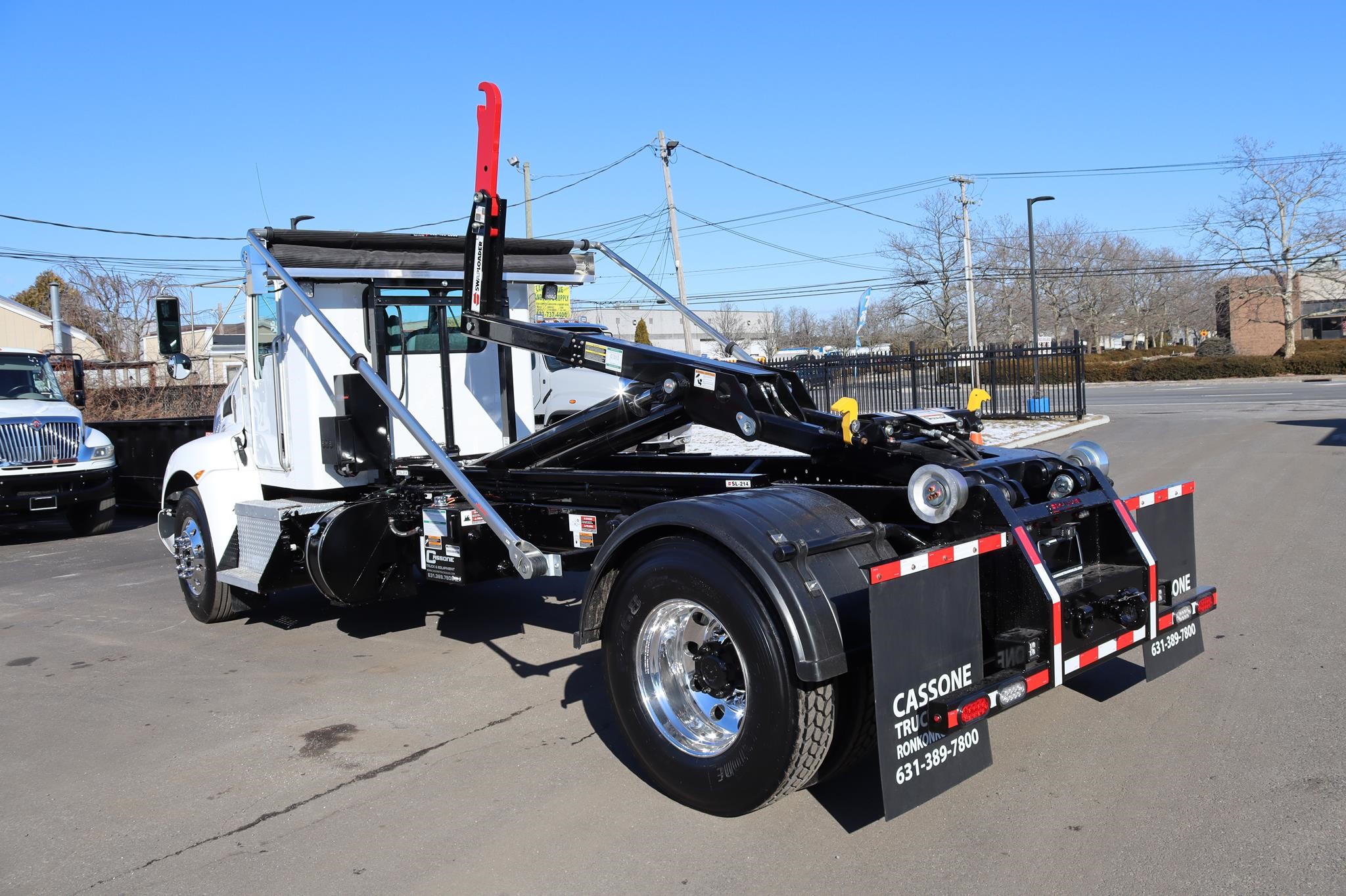 2022 KENWORTH T270 - image 2 of 6