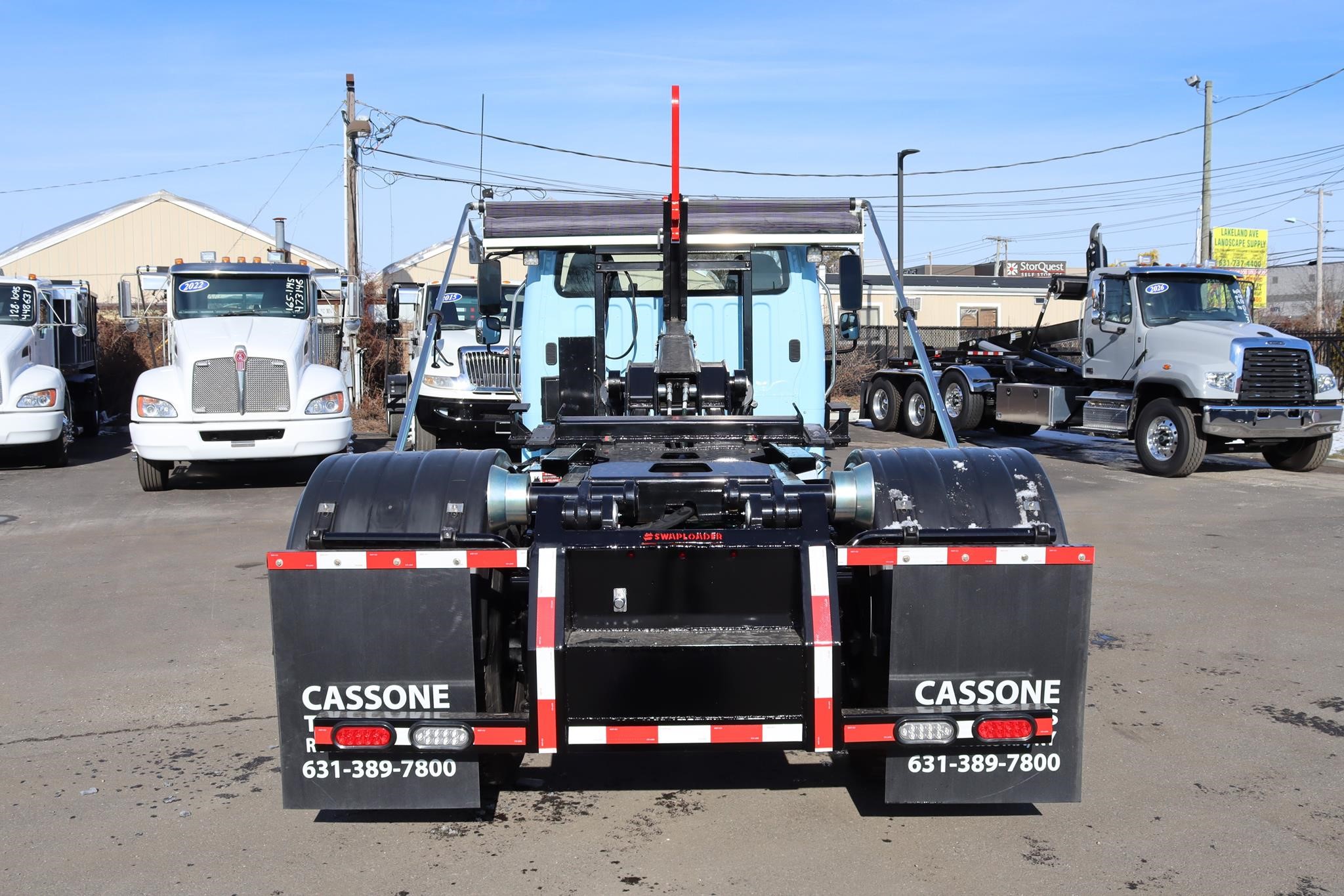 2017 FREIGHTLINER BUSINESS CLASS M2 106 - image 3 of 6