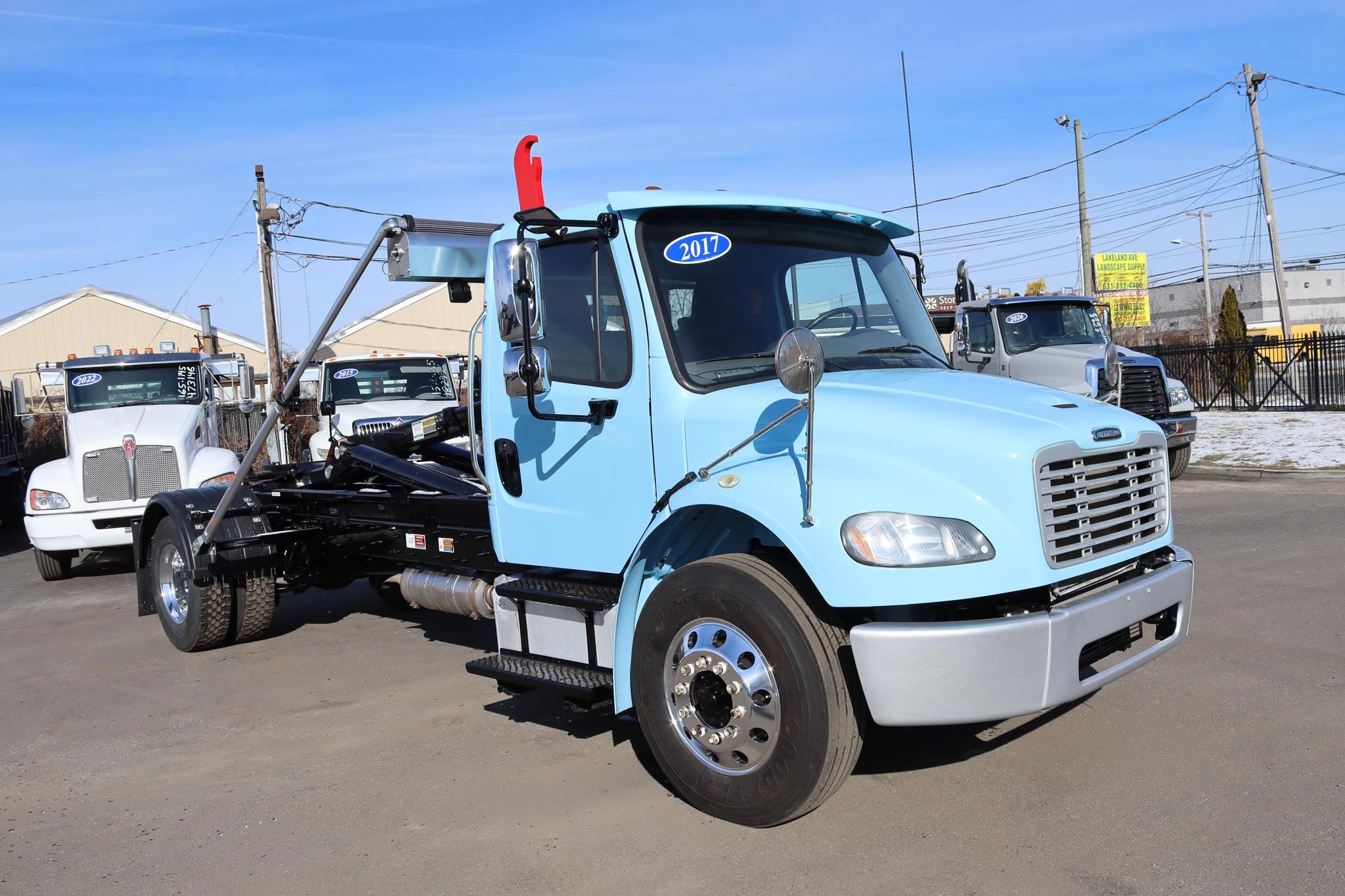 2017 FREIGHTLINER BUSINESS CLASS M2 106 - image 5 of 6