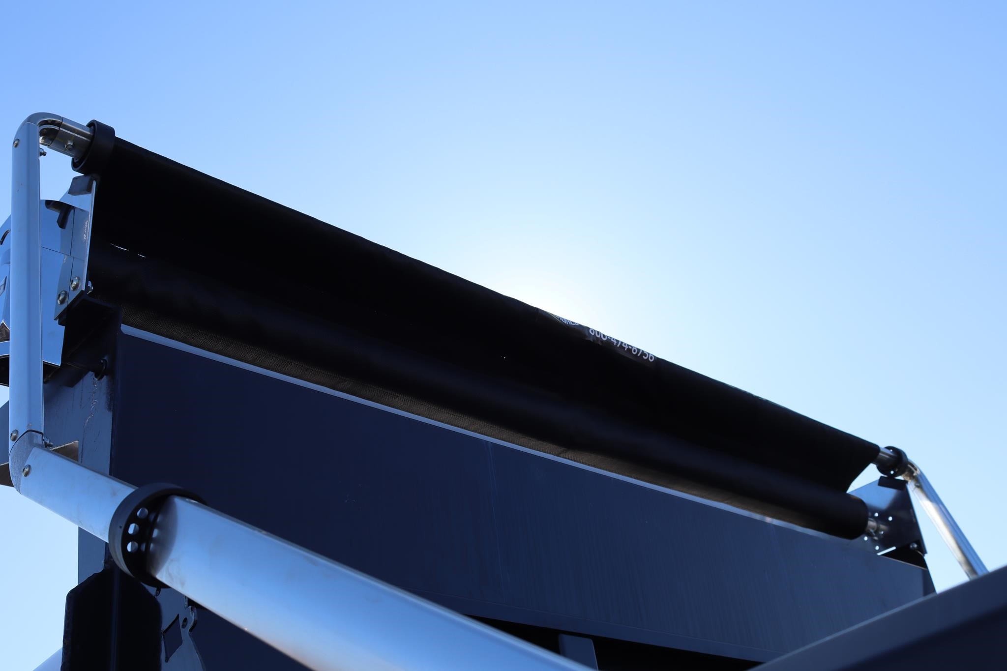 2010 FREIGHTLINER BUSINESS CLASS M2 106 - image 3 of 6