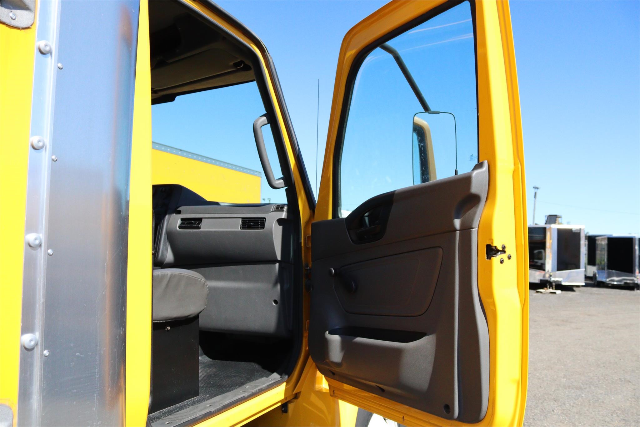 2020 INTERNATIONAL MV - Cassone Truck Sales