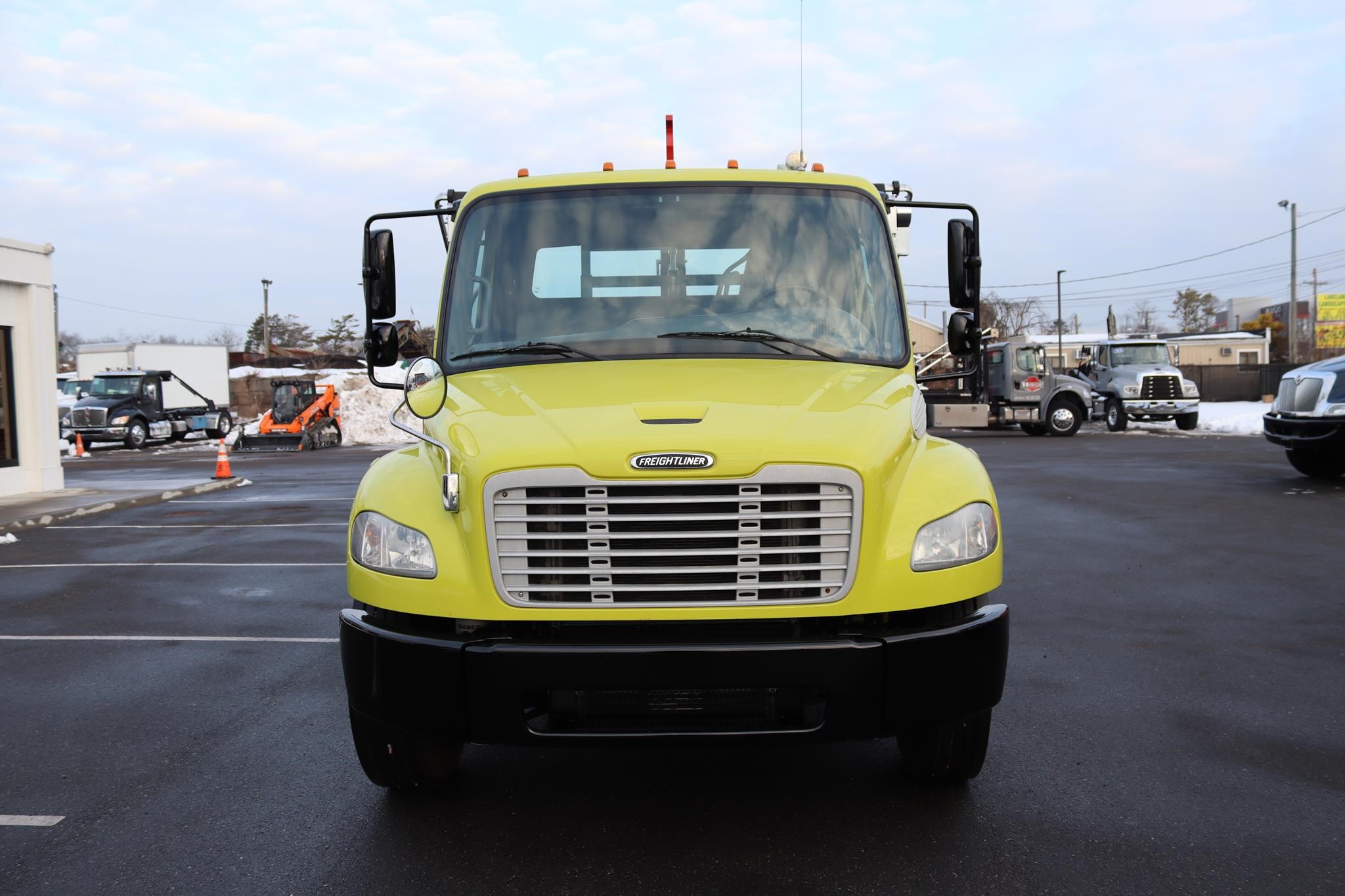 2016 FREIGHTLINER BUSINESS CLASS M2 106 - image 6 of 6