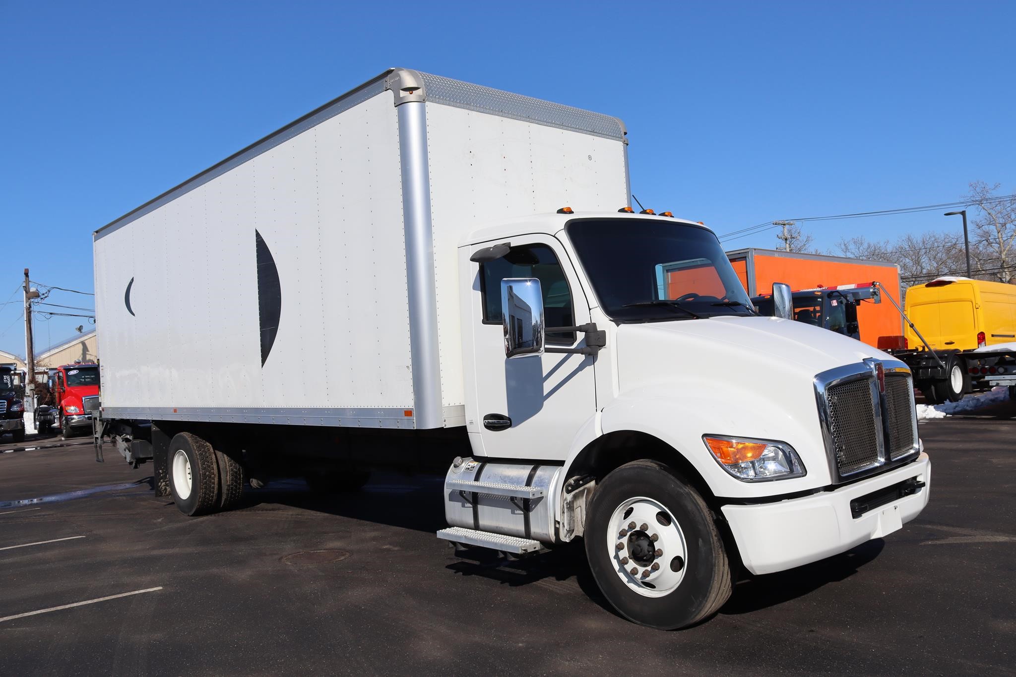 2023 KENWORTH T280 - image 5 of 6
