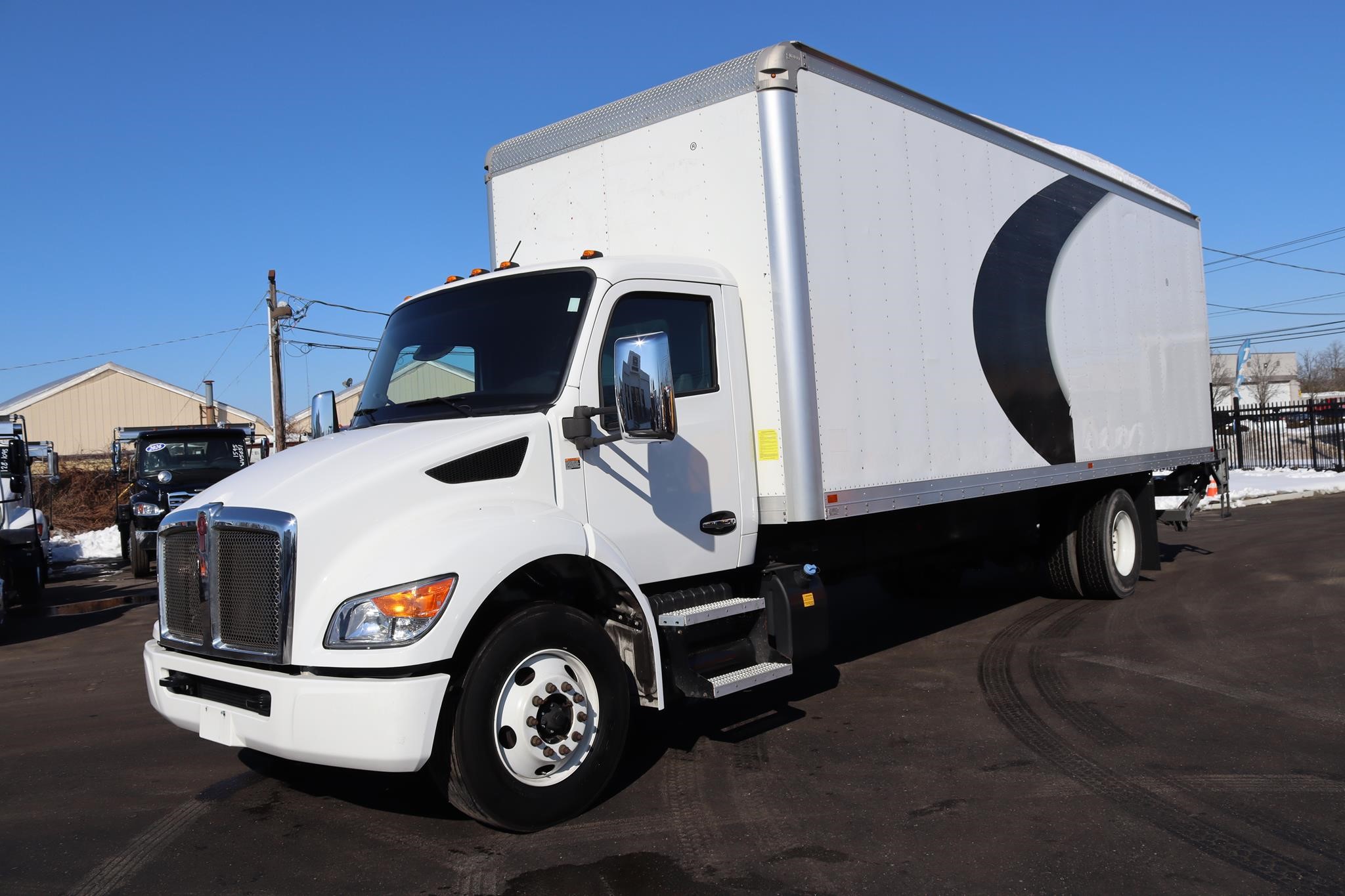 2023 KENWORTH T280 - image 1 of 6