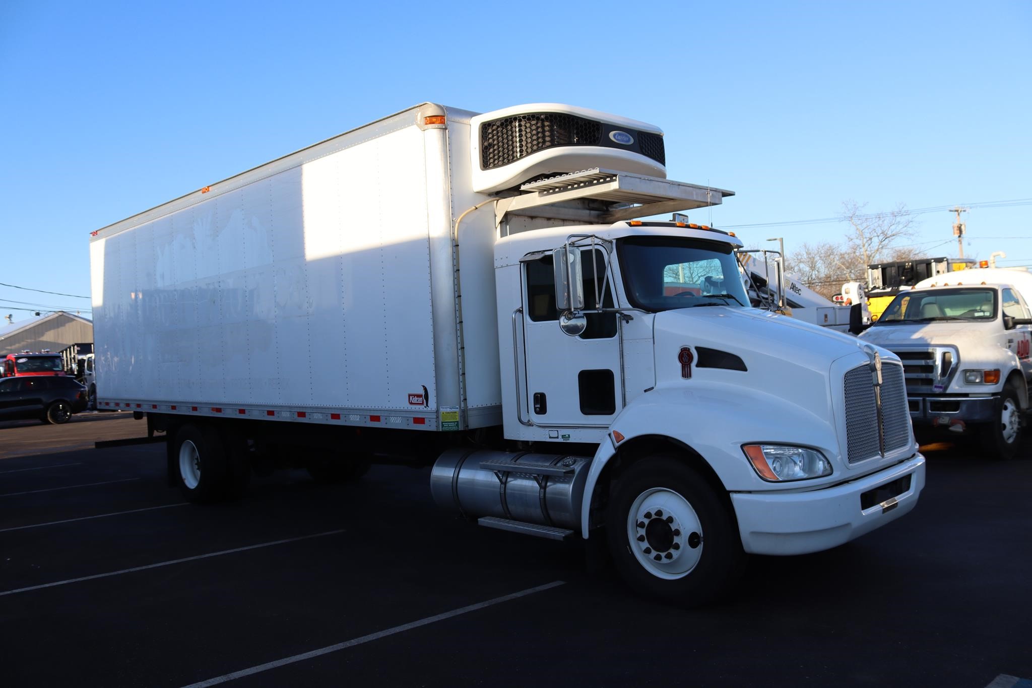 2021 KENWORTH T270 - image 5 of 6