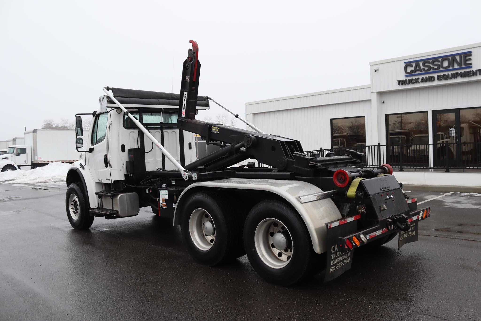 2008 FREIGHTLINER BUSINESS CLASS M2 106 - image 2 of 6