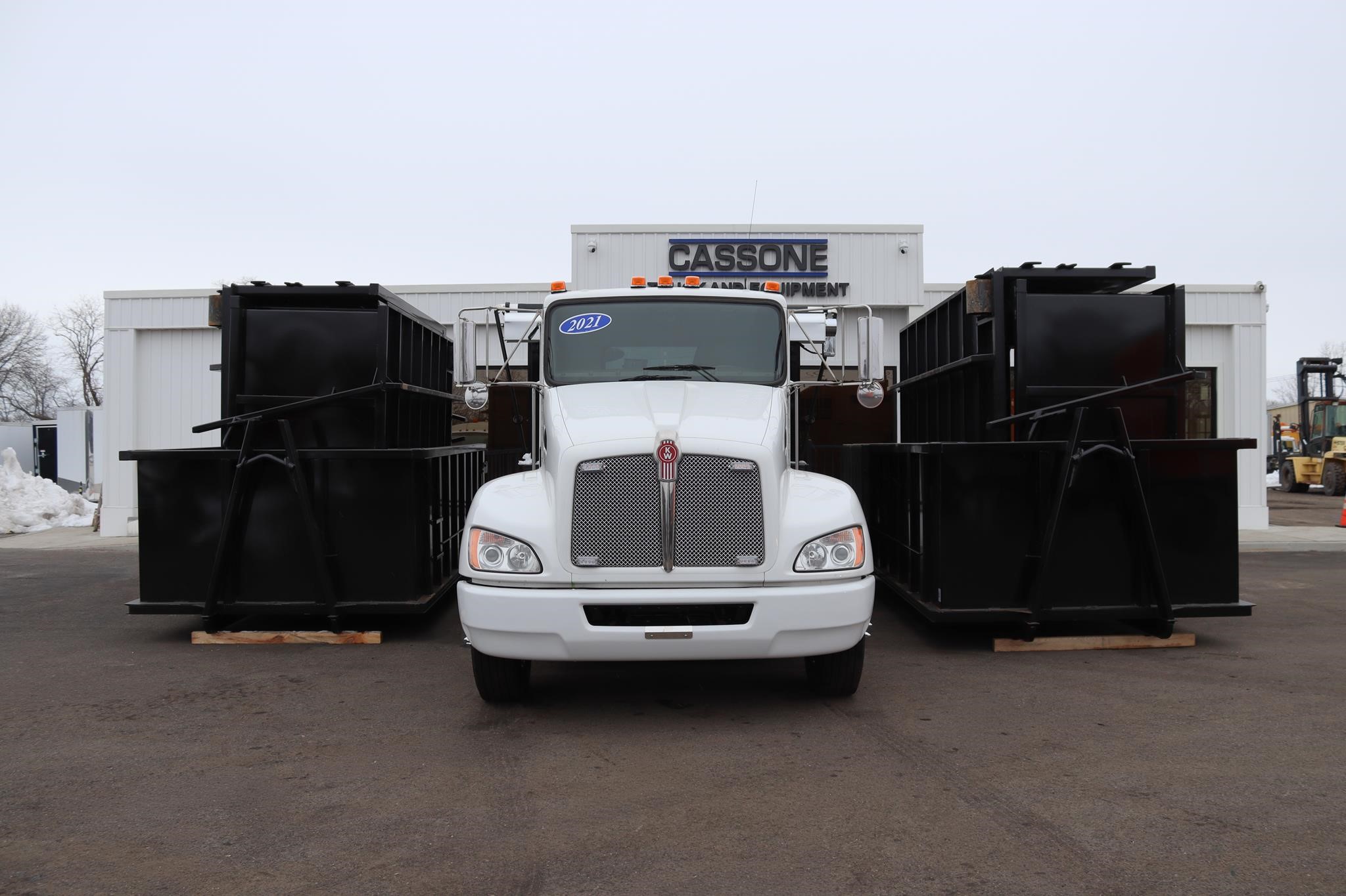 2021 KENWORTH T270 - image 1 of 6