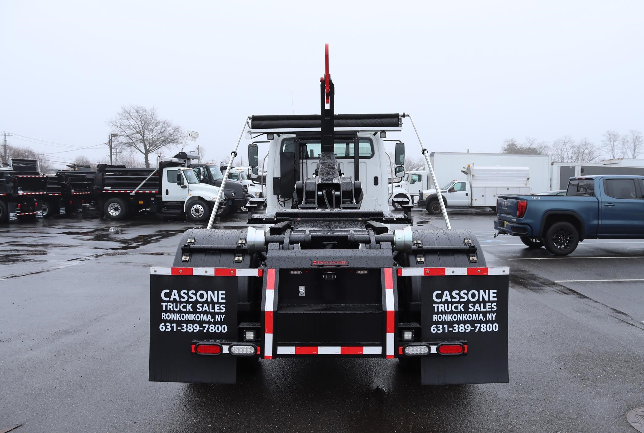 2026 FREIGHTLINER BUSINESS CLASS M2 106 - image 3 of 6