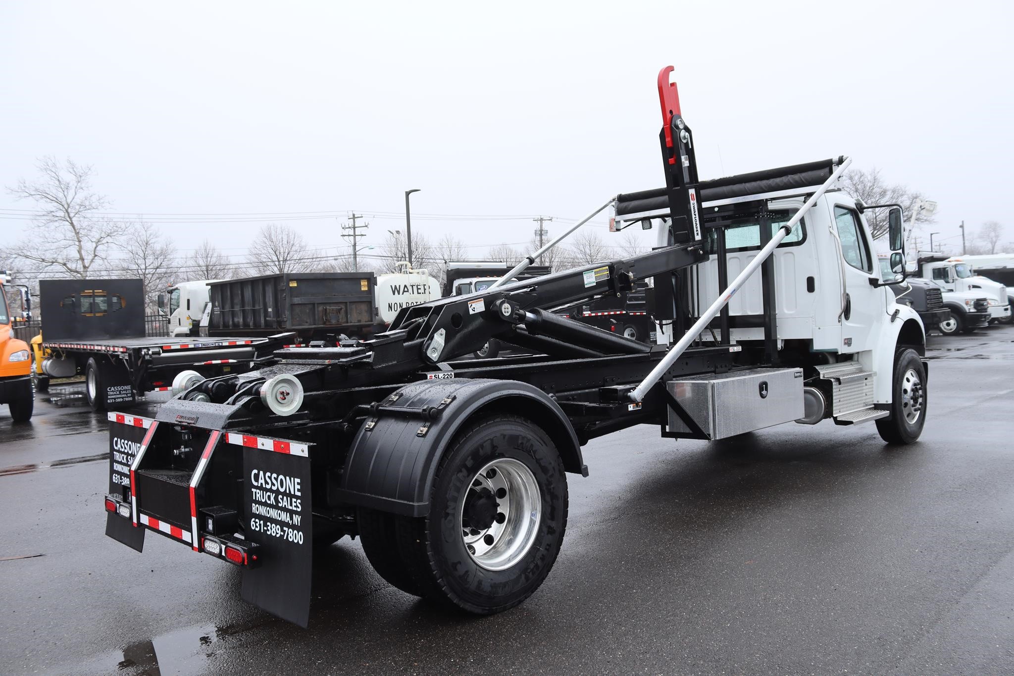 2026 FREIGHTLINER BUSINESS CLASS M2 106 - image 4 of 6