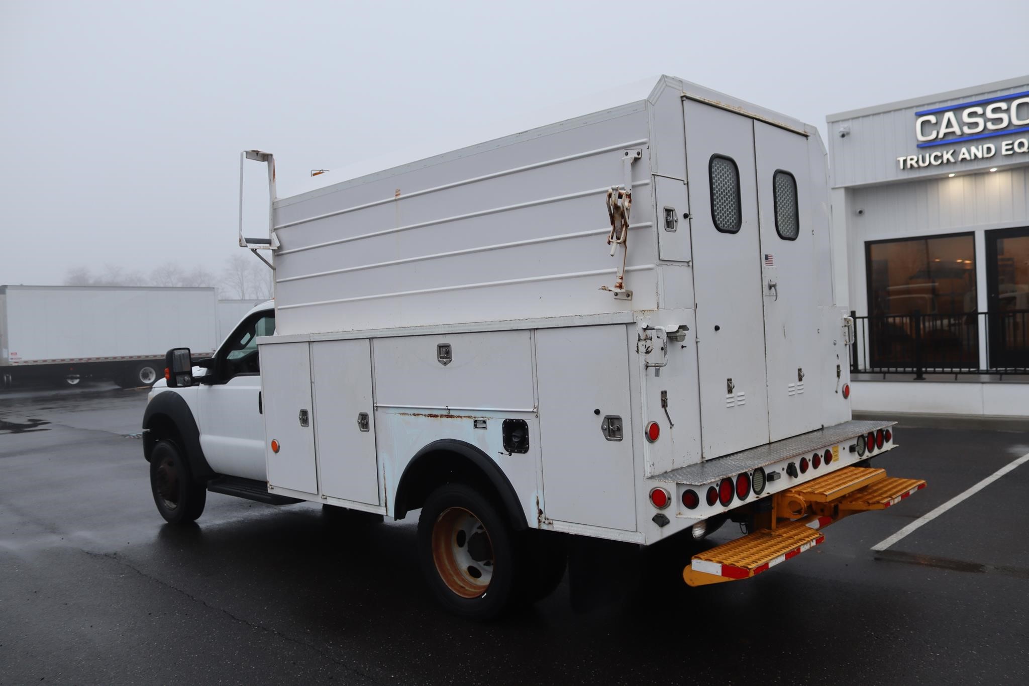 2012 FORD F550 SD XL - image 2 of 6