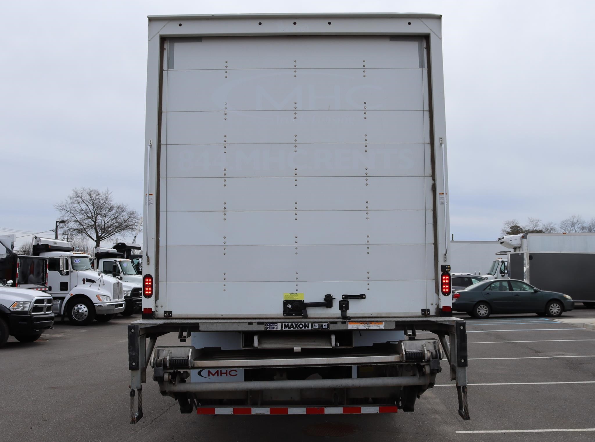 2022 MORGAN 26 FT - image 2 of 6