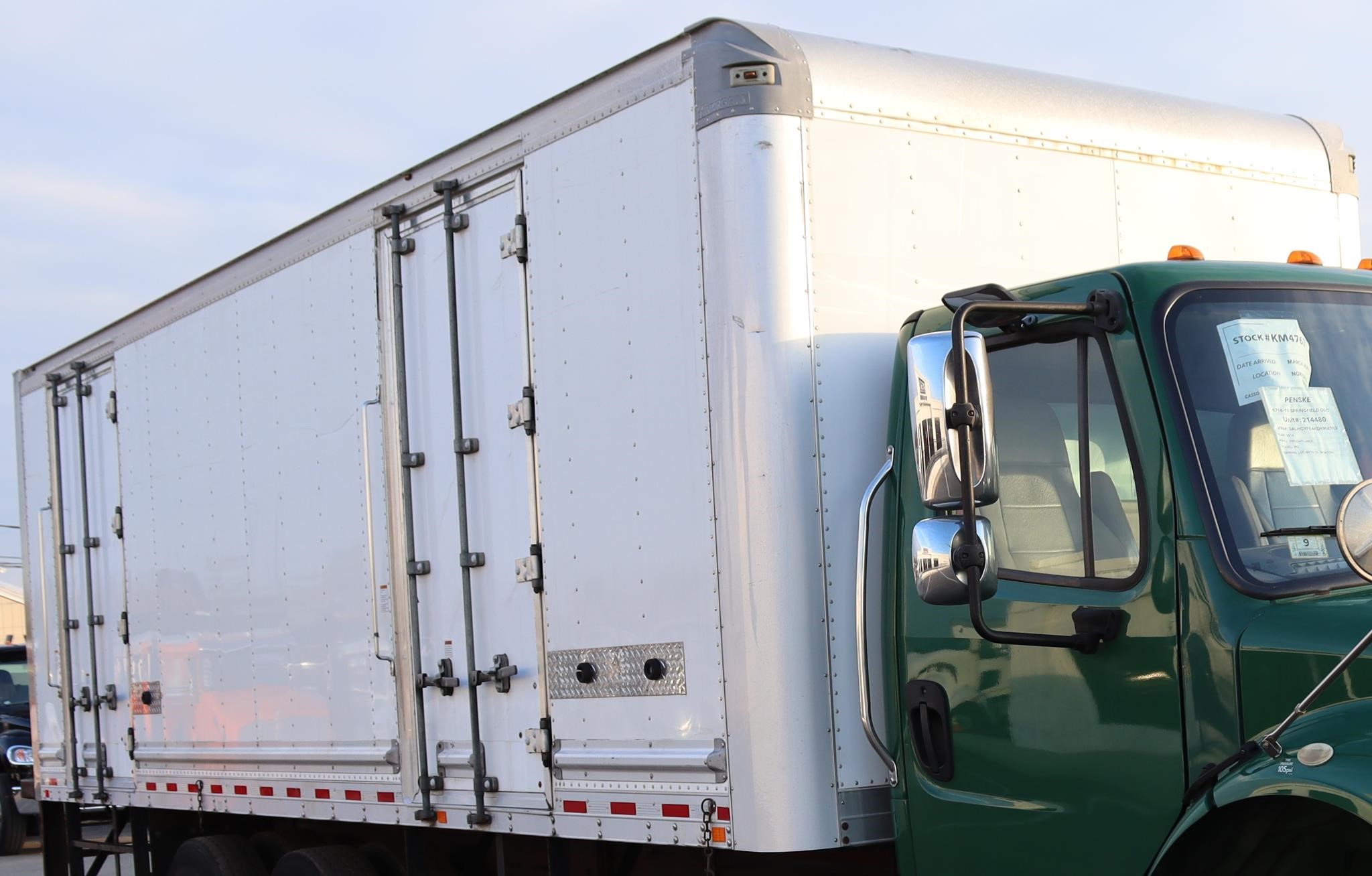 2019 MORGAN 24 FT - image 6 of 6