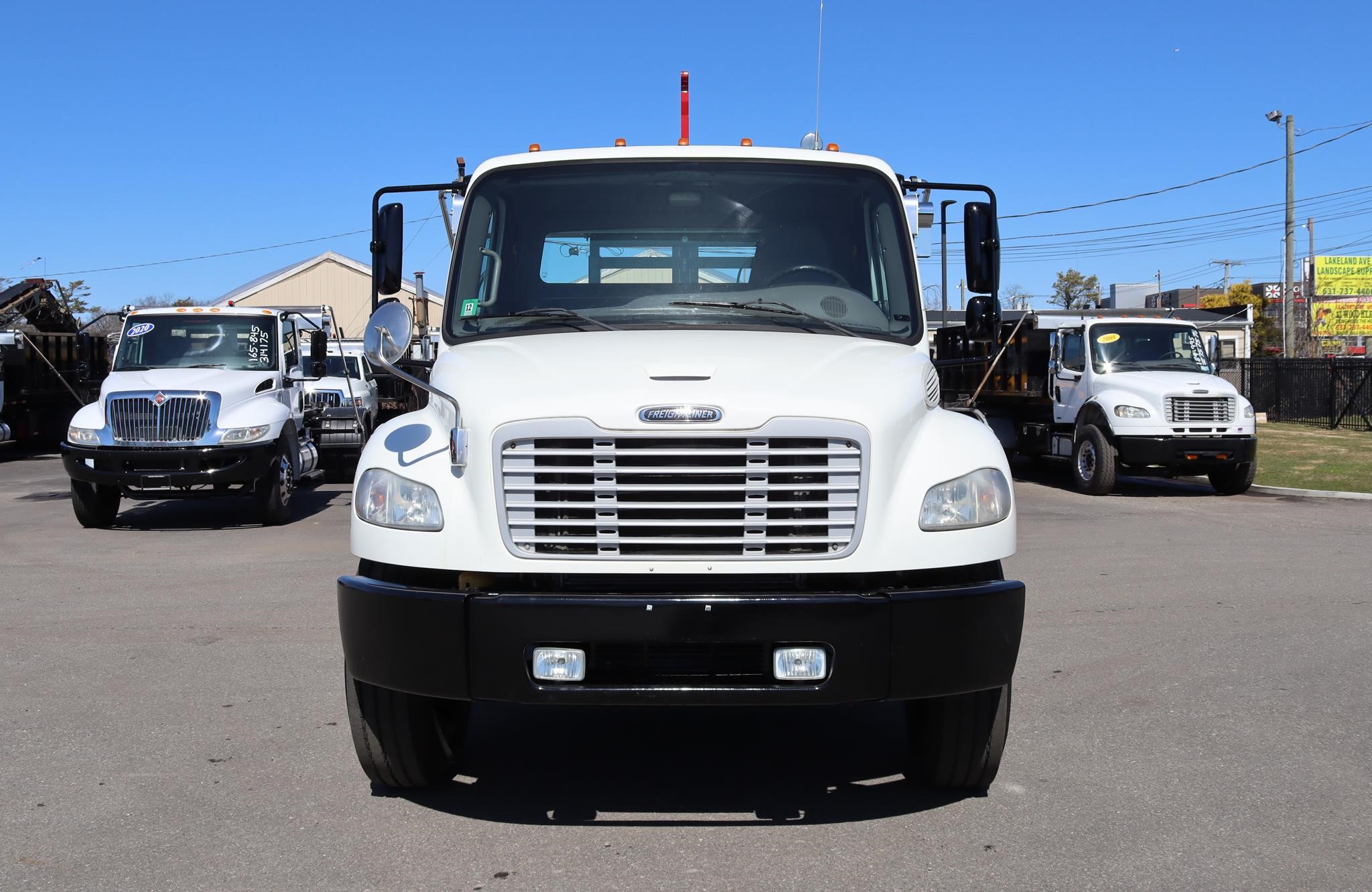 2016 FREIGHTLINER BUSINESS CLASS M2 106 - image 6 of 6