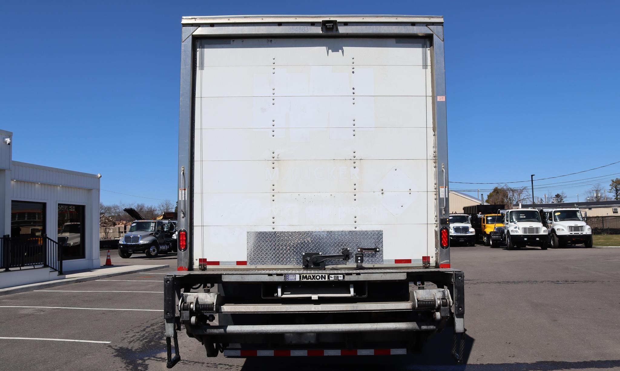 2020 MORGAN 26 FT - image 2 of 6