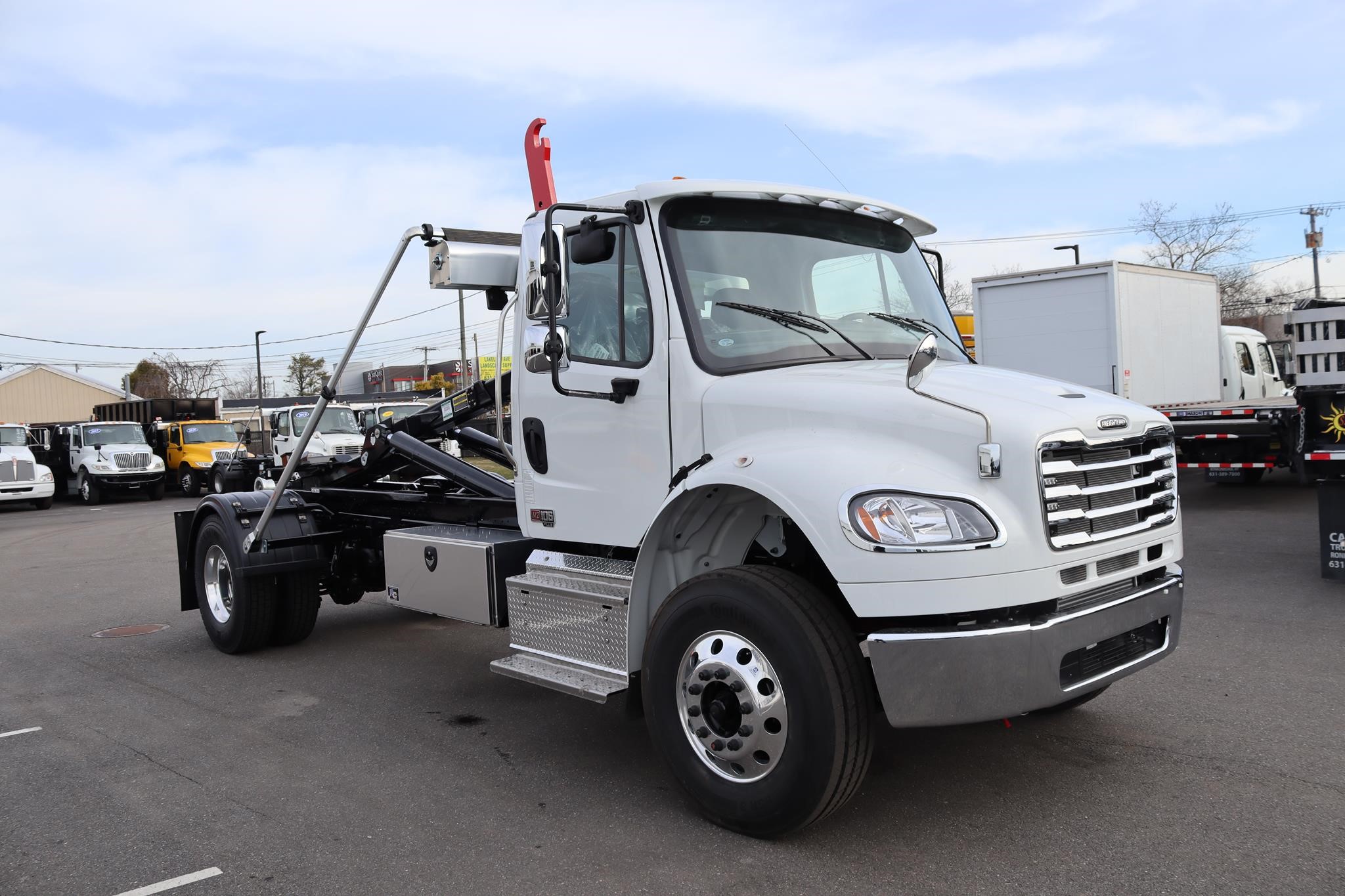 2026 FREIGHTLINER BUSINESS CLASS M2 106 PLUS - image 5 of 6