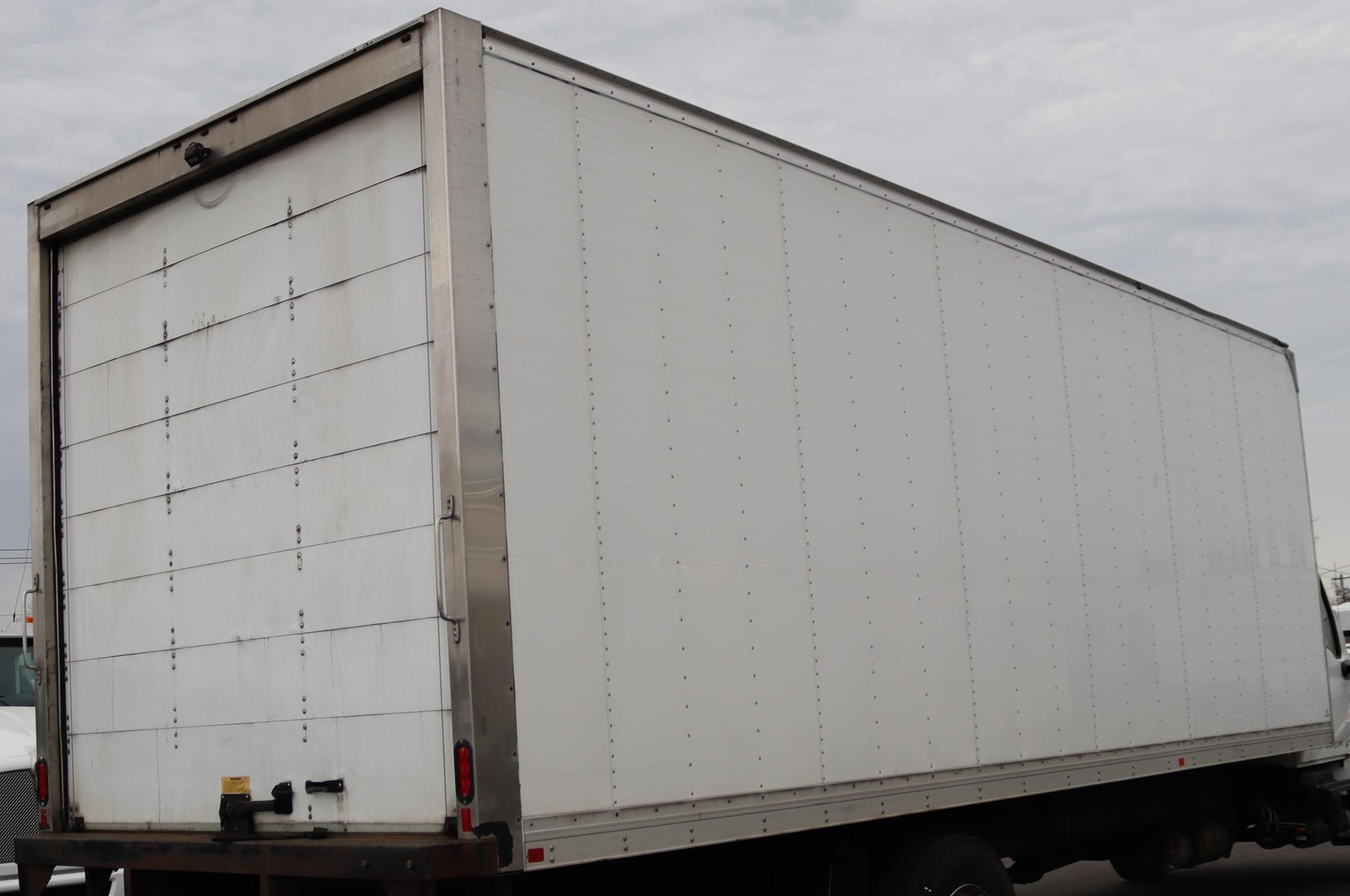 2020 SUPREME 26 FT - image 2 of 6