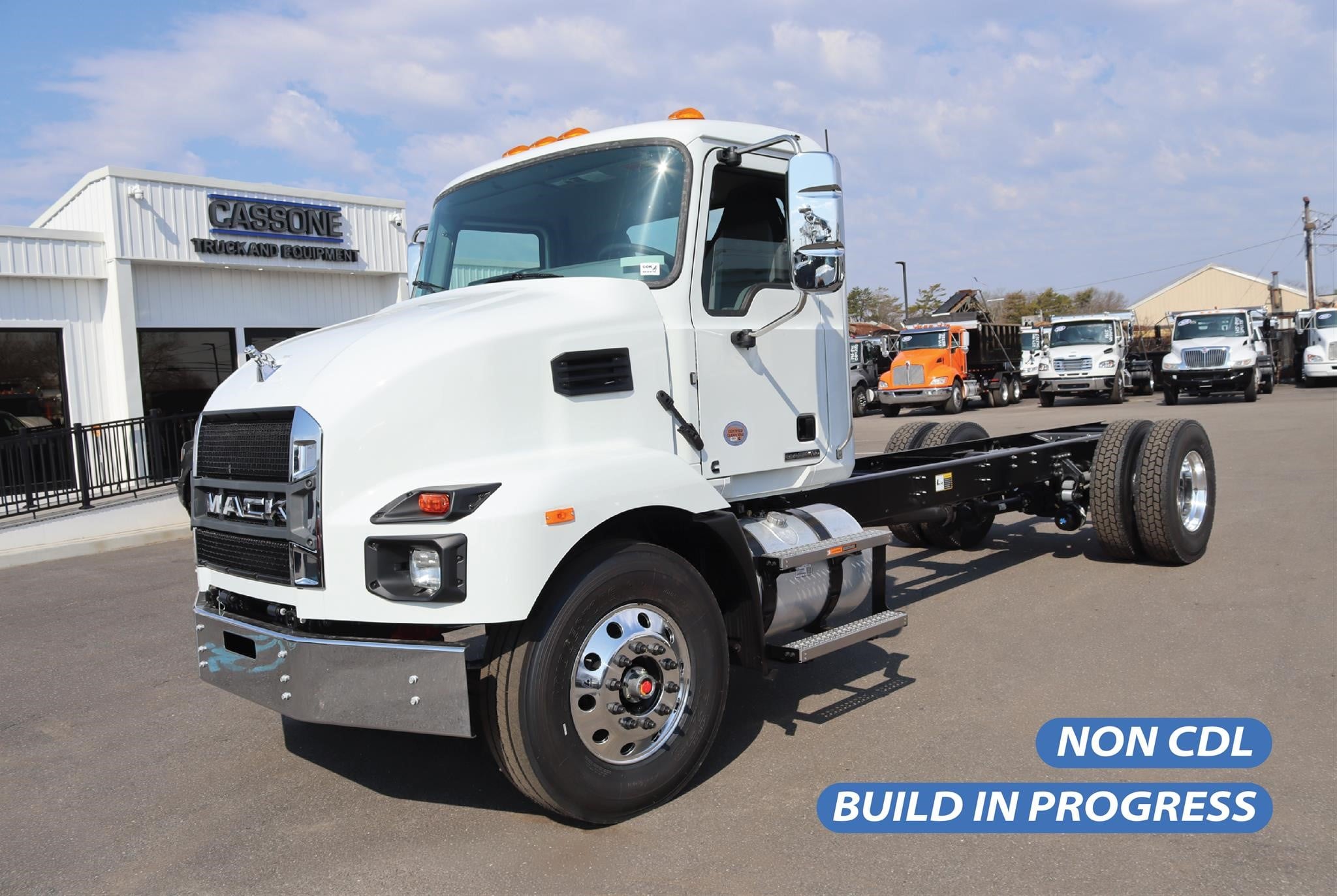 2027 MACK MD6 - image 1 of 6