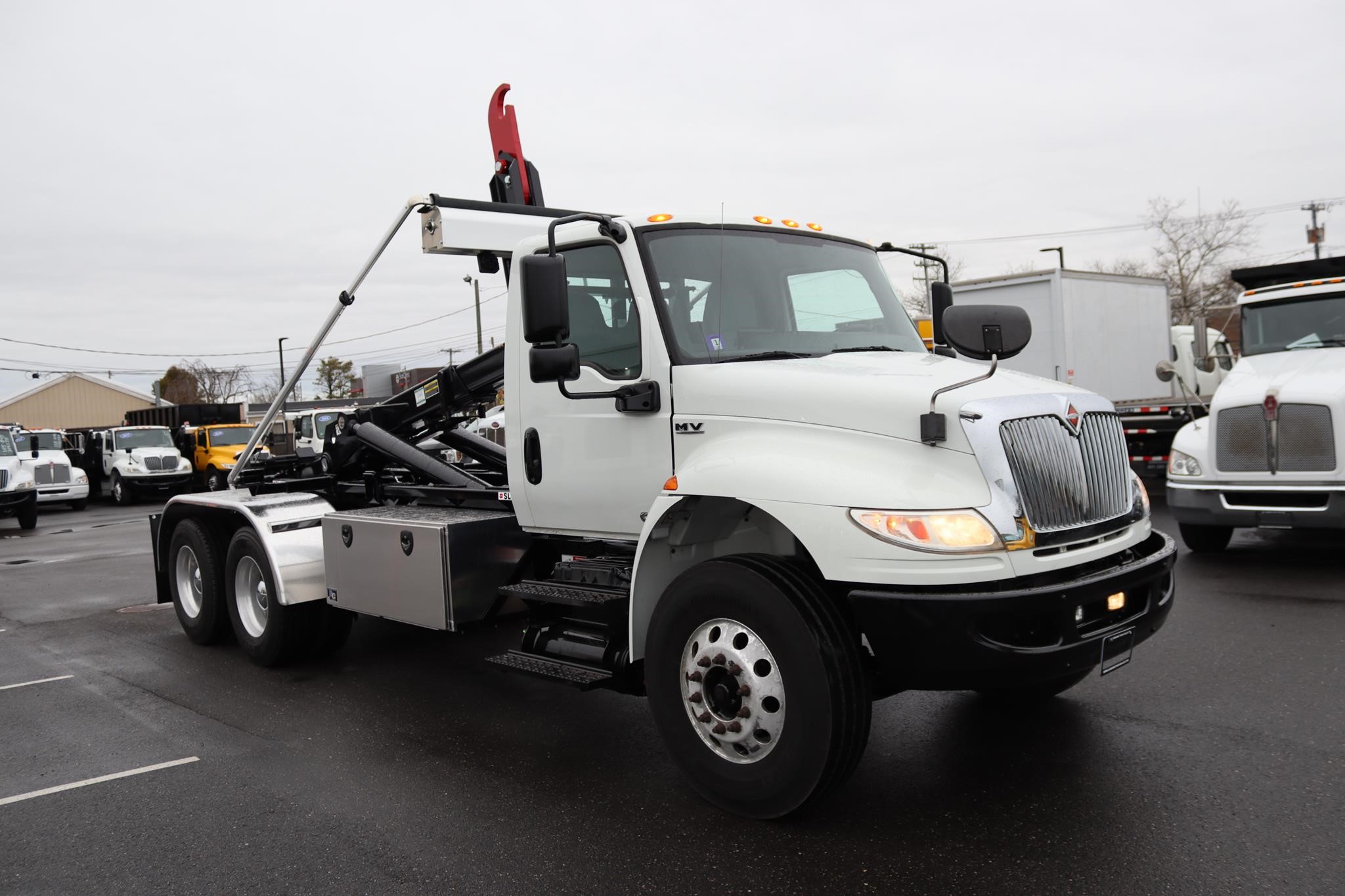 2020 INTERNATIONAL MV - image 5 of 6