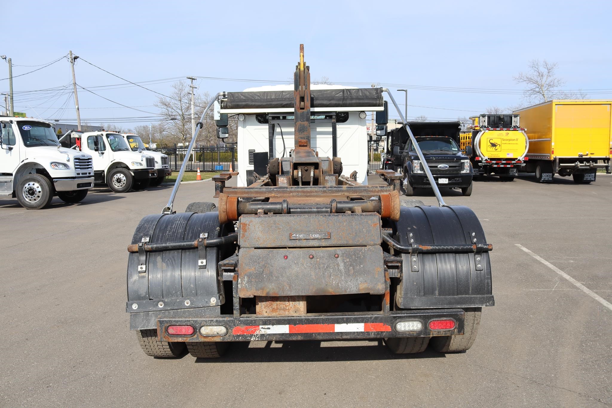 2018 INTERNATIONAL DURASTAR 4400 - image 3 of 6