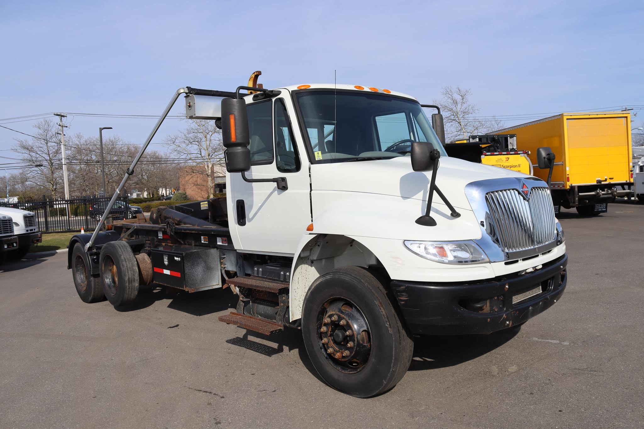 2018 INTERNATIONAL DURASTAR 4400 - image 5 of 6