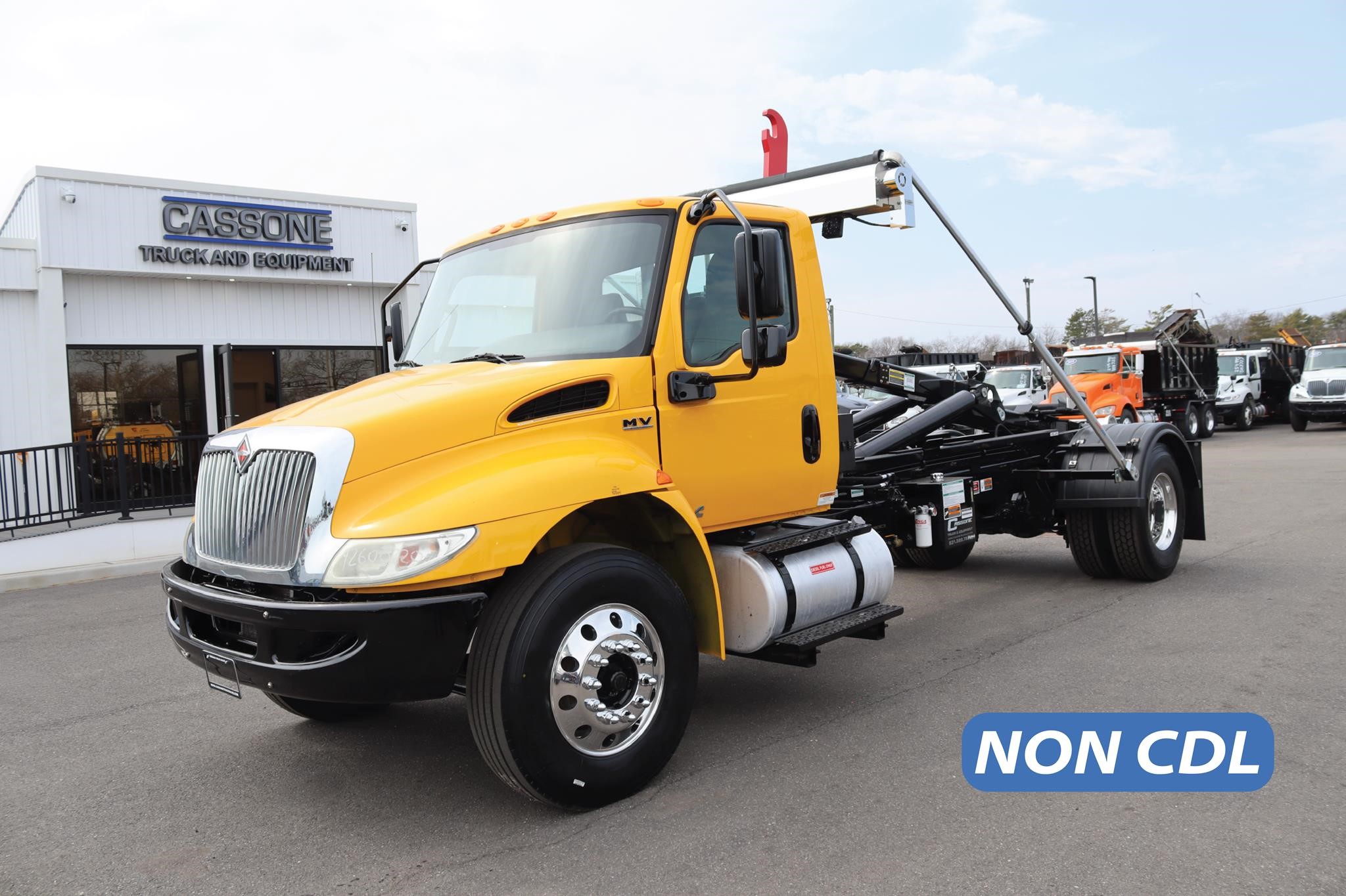 2020 INTERNATIONAL MV - image 1 of 6