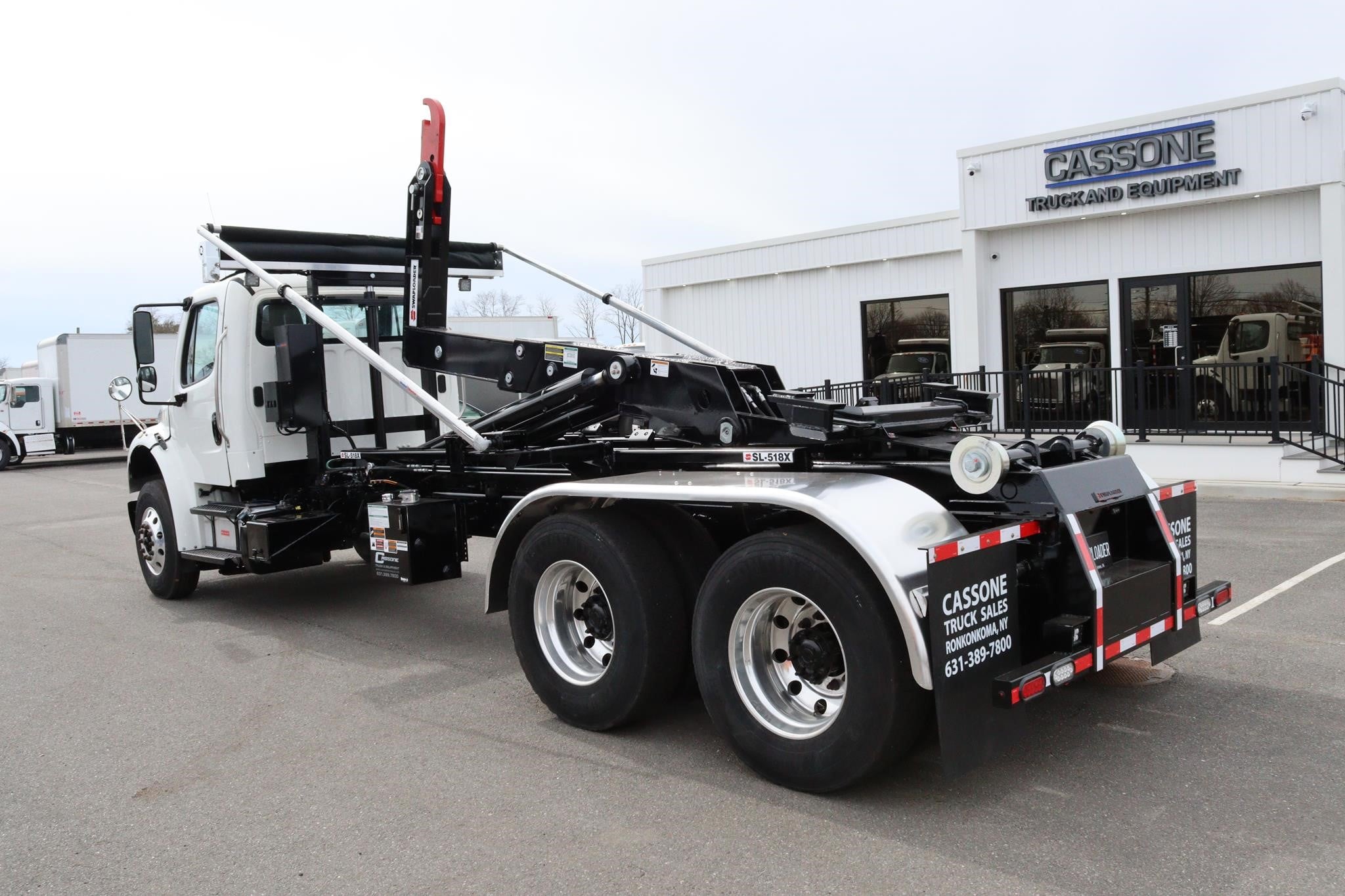 2018 FREIGHTLINER BUSINESS CLASS M2 106 - image 2 of 6