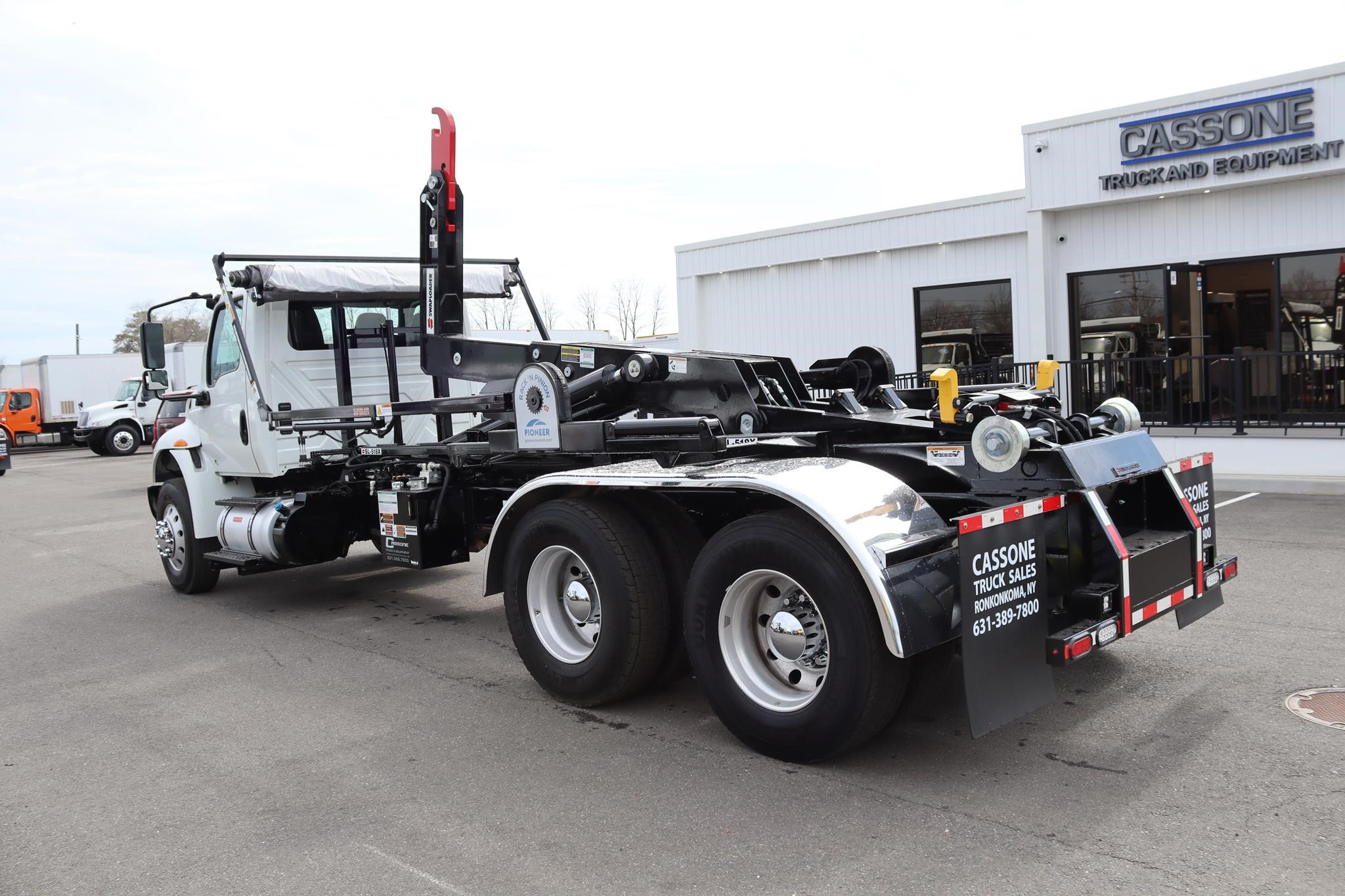 2020 INTERNATIONAL MV - image 2 of 6