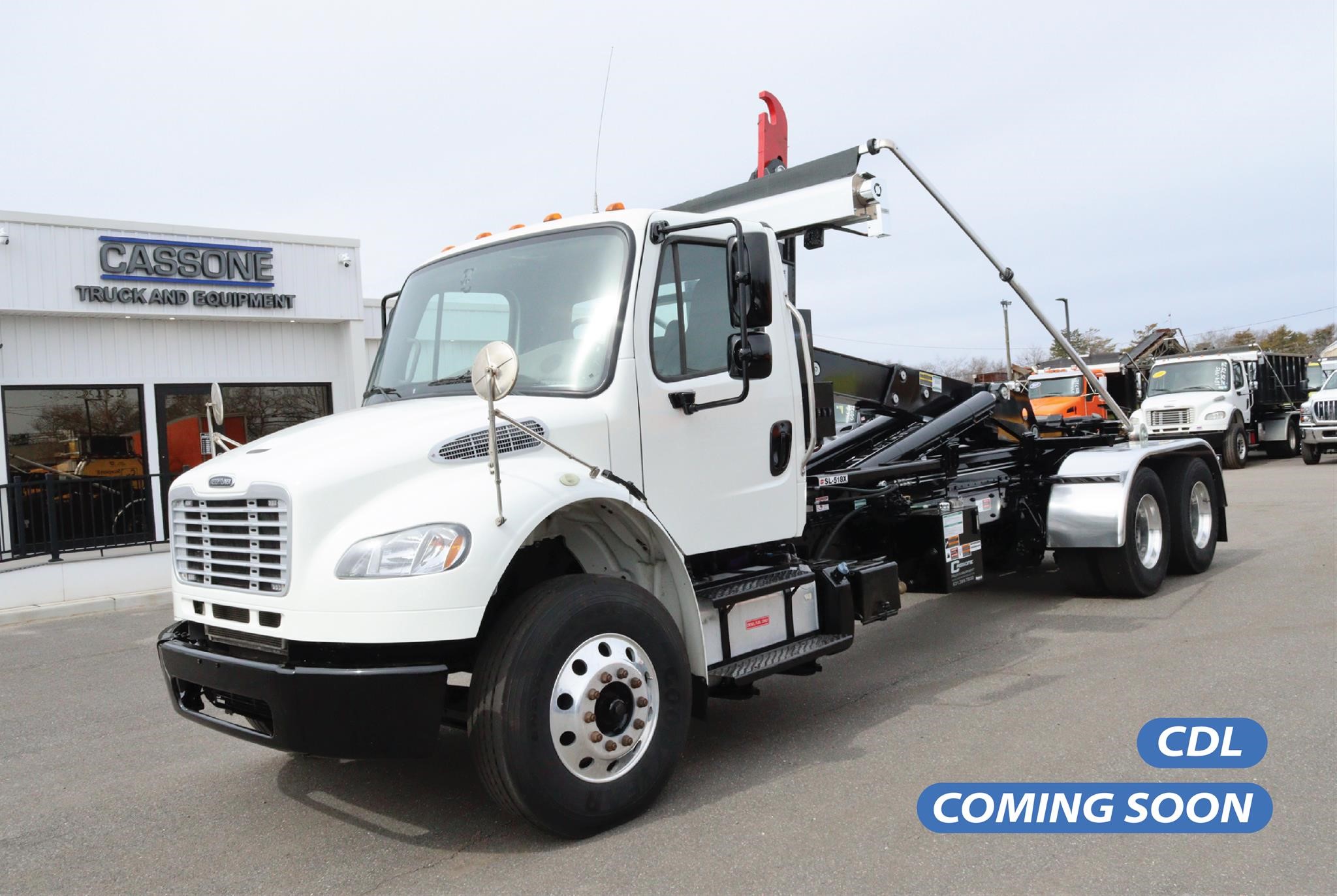 2018 FREIGHTLINER BUSINESS CLASS M2 106 - image 1 of 6