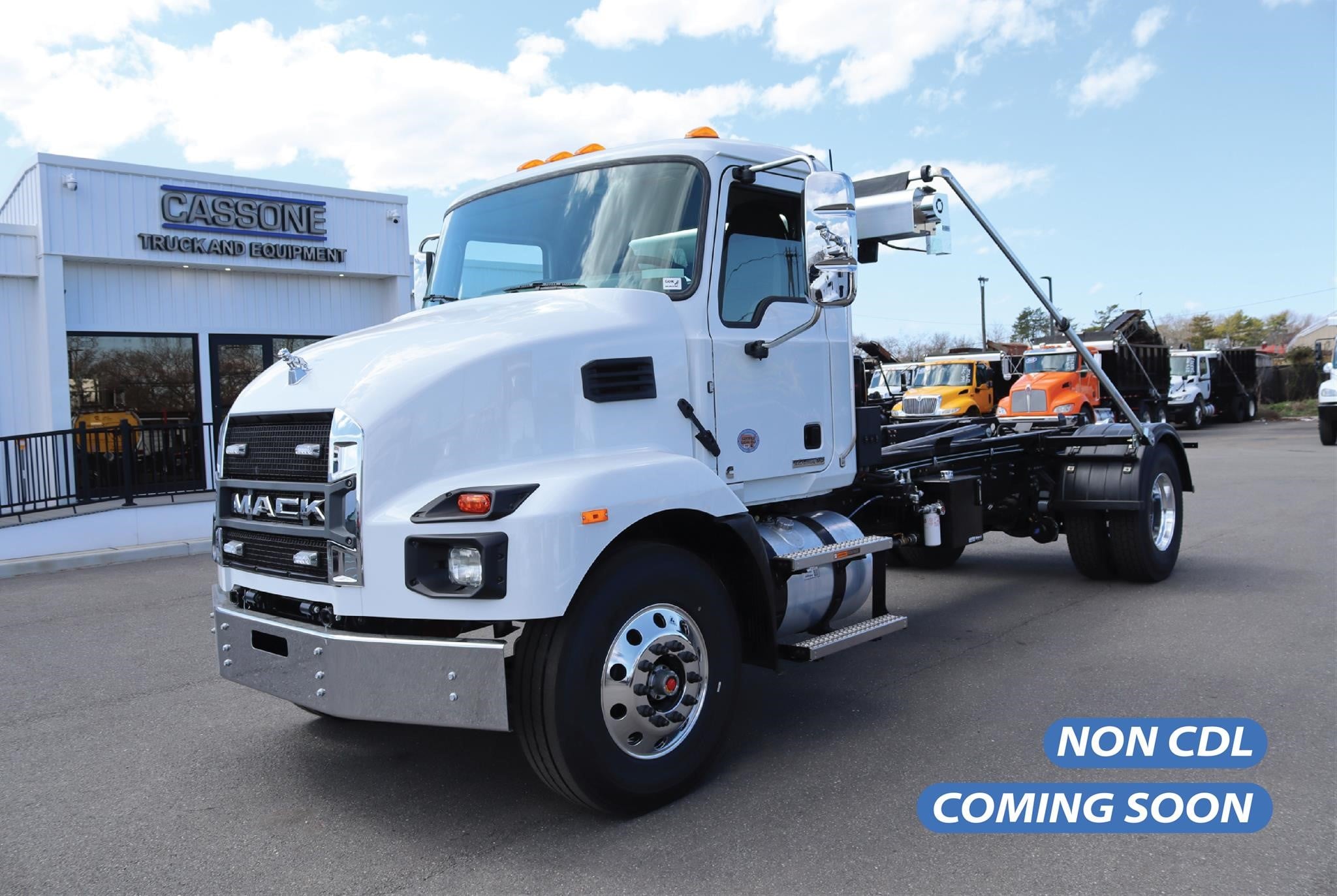 2027 MACK MD6 HOOKLIFT - image 1 of 6