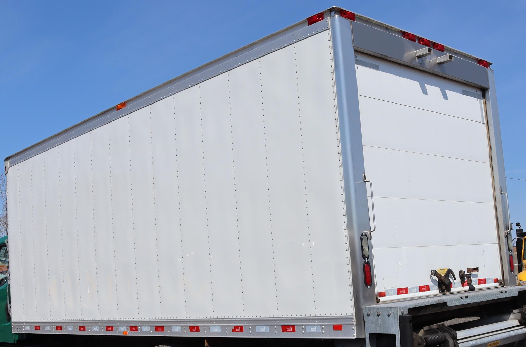 2018 HACKNEY 20 FT - image 2 of 6