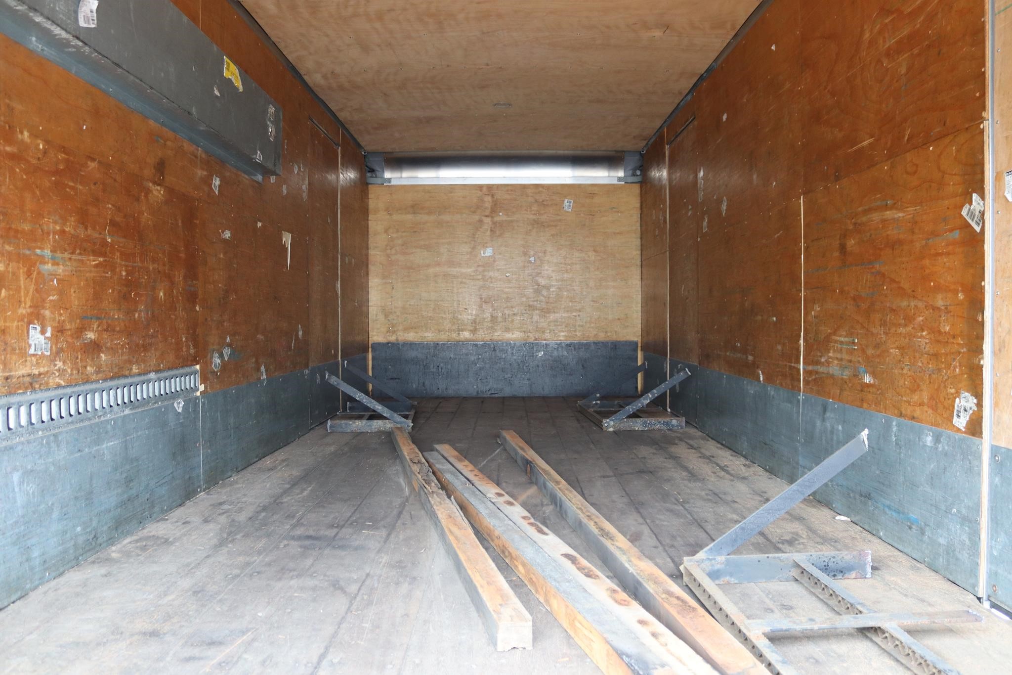 2018 MORGAN 24 FT - image 6 of 6