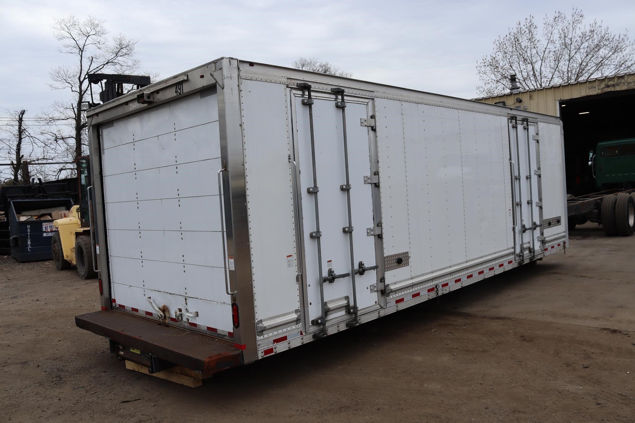 2018 MORGAN 24 FT - image 1 of 6