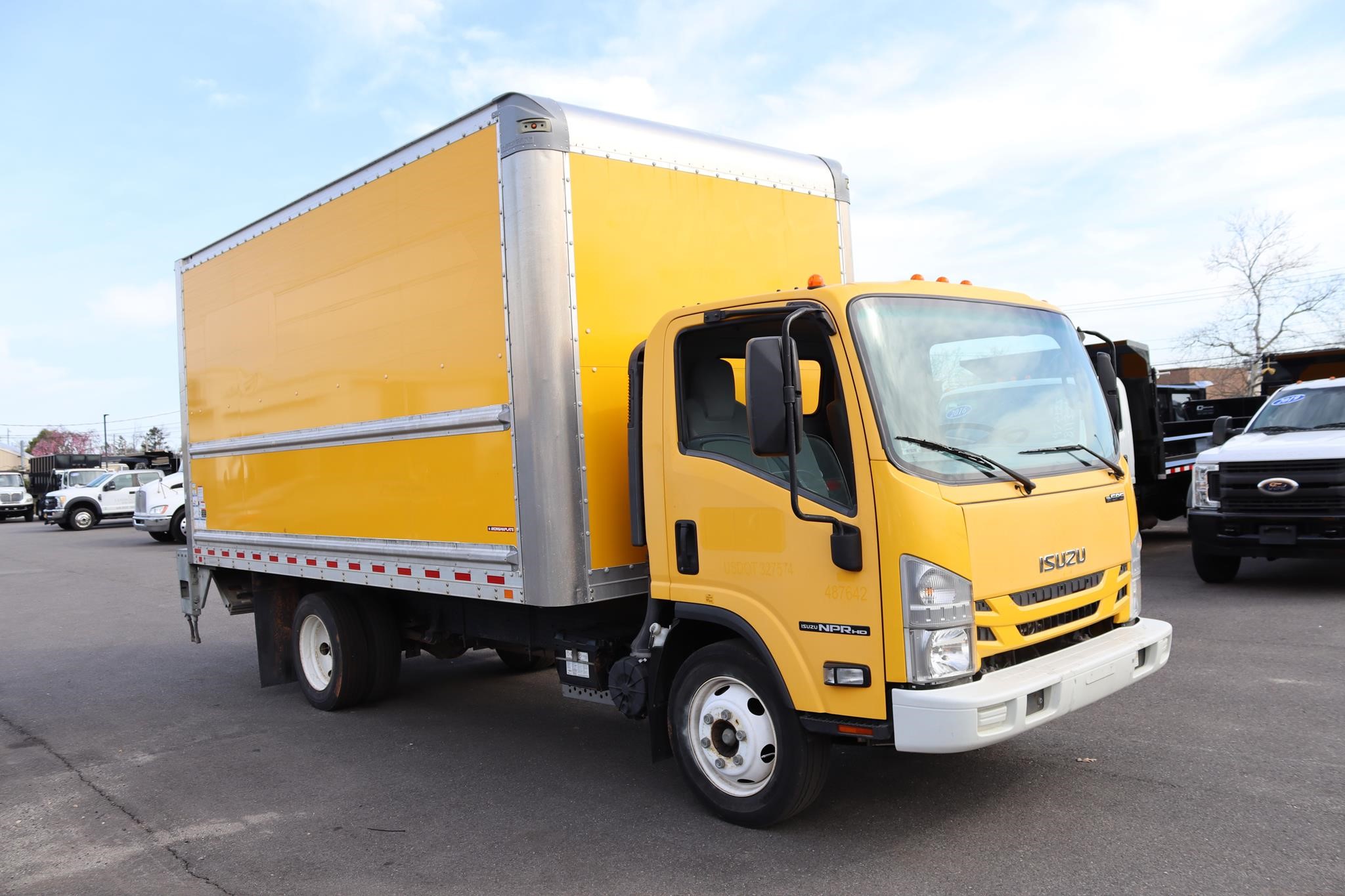 2021 ISUZU NPR HD - image 5 of 6