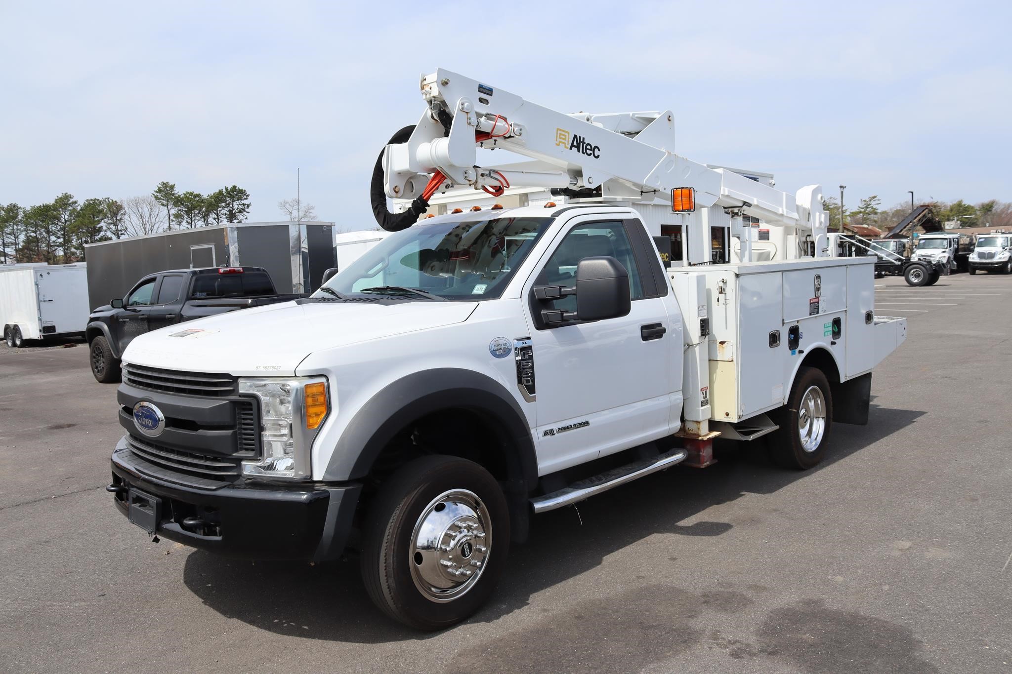 2017 ALTEC AT37G - image 1 of 6