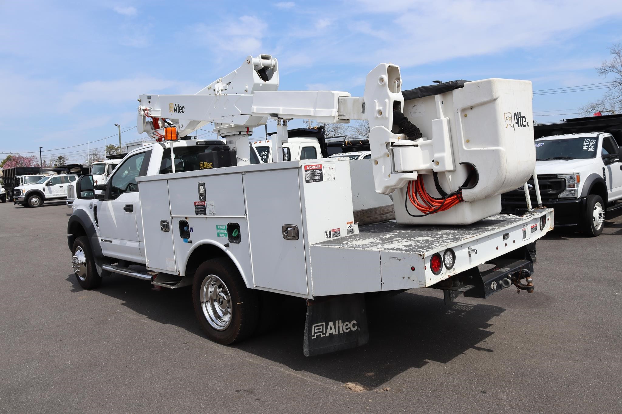 2017 ALTEC AT37G - image 2 of 6