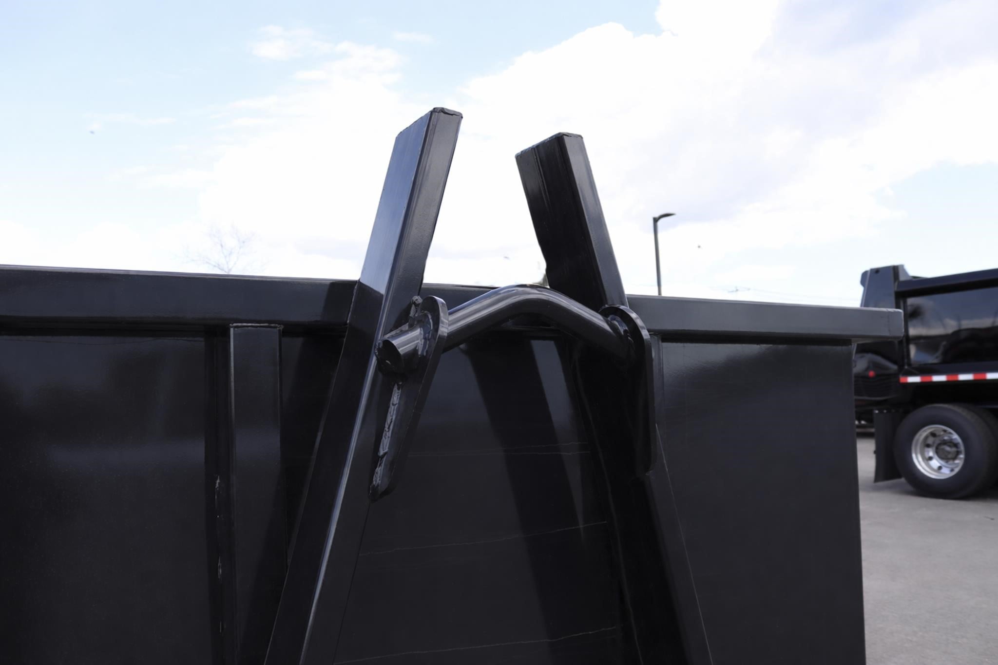 2026 16' HOOK DUMPSTER - image 6 of 6